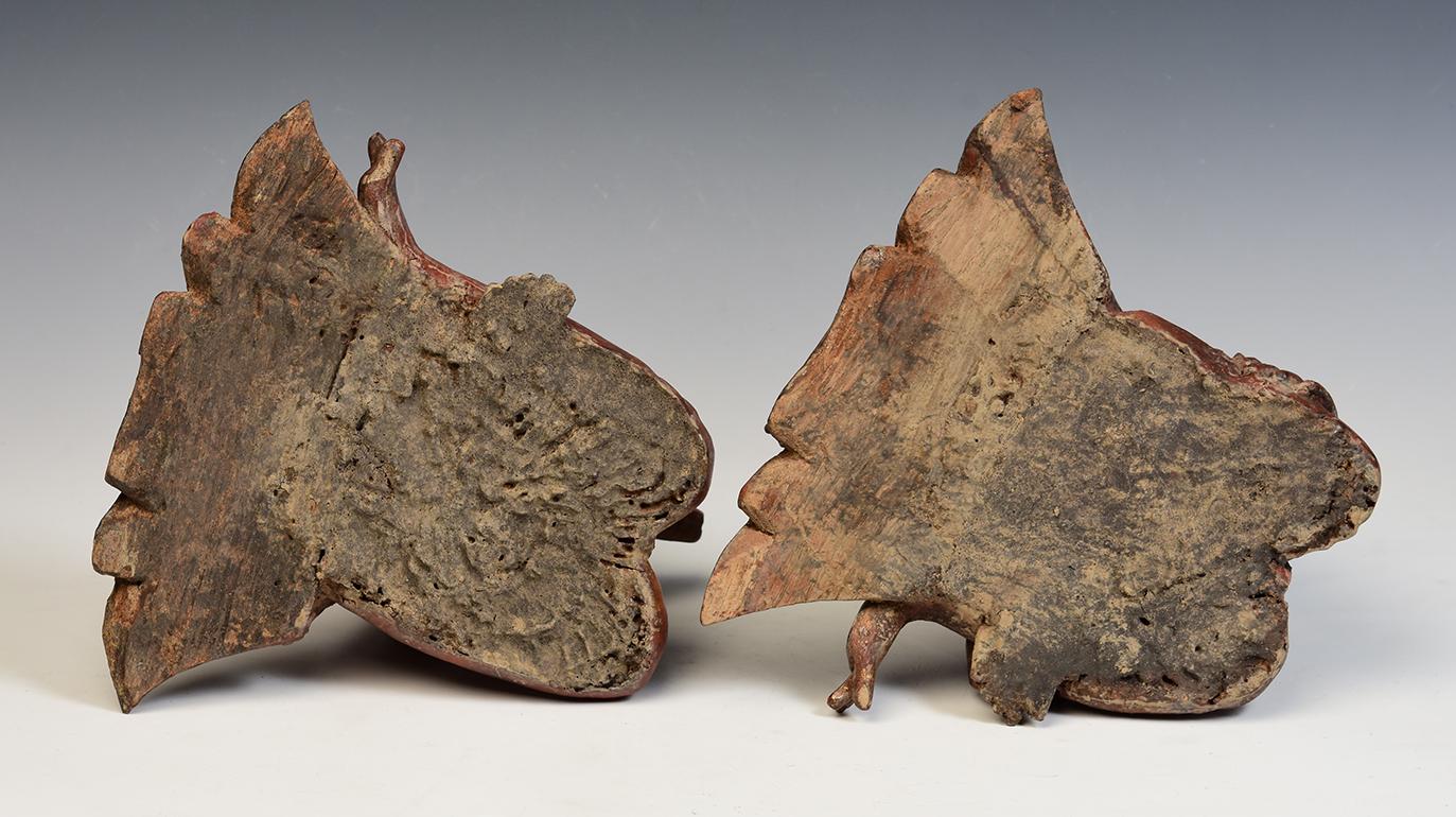 19th C., Mandalay, A Pair of Antique Burmese Wooden Seated Monk / Disciple For Sale 8