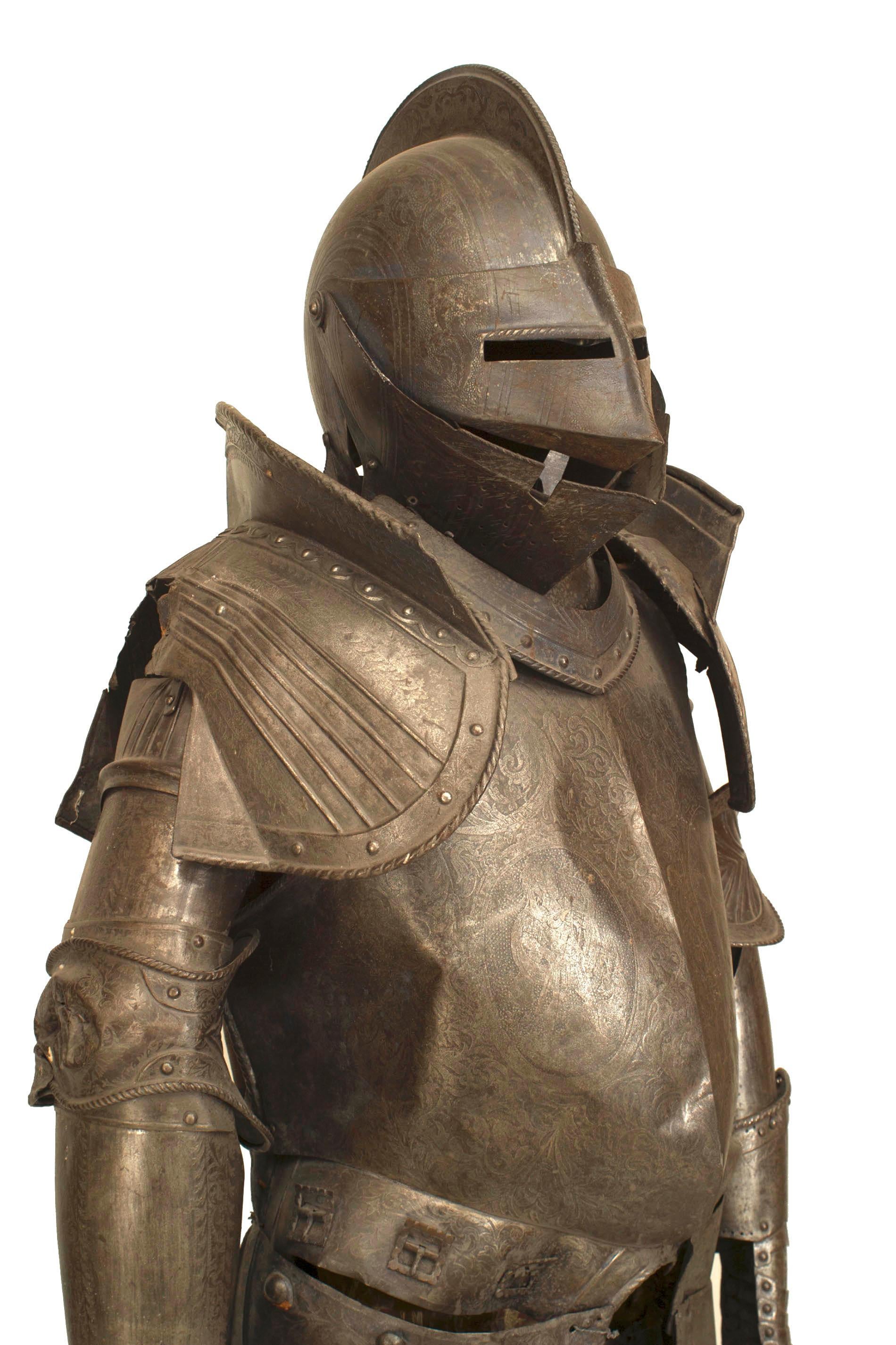 Metal Italian Medieval / Renaissance Style Suit of Armor For Sale