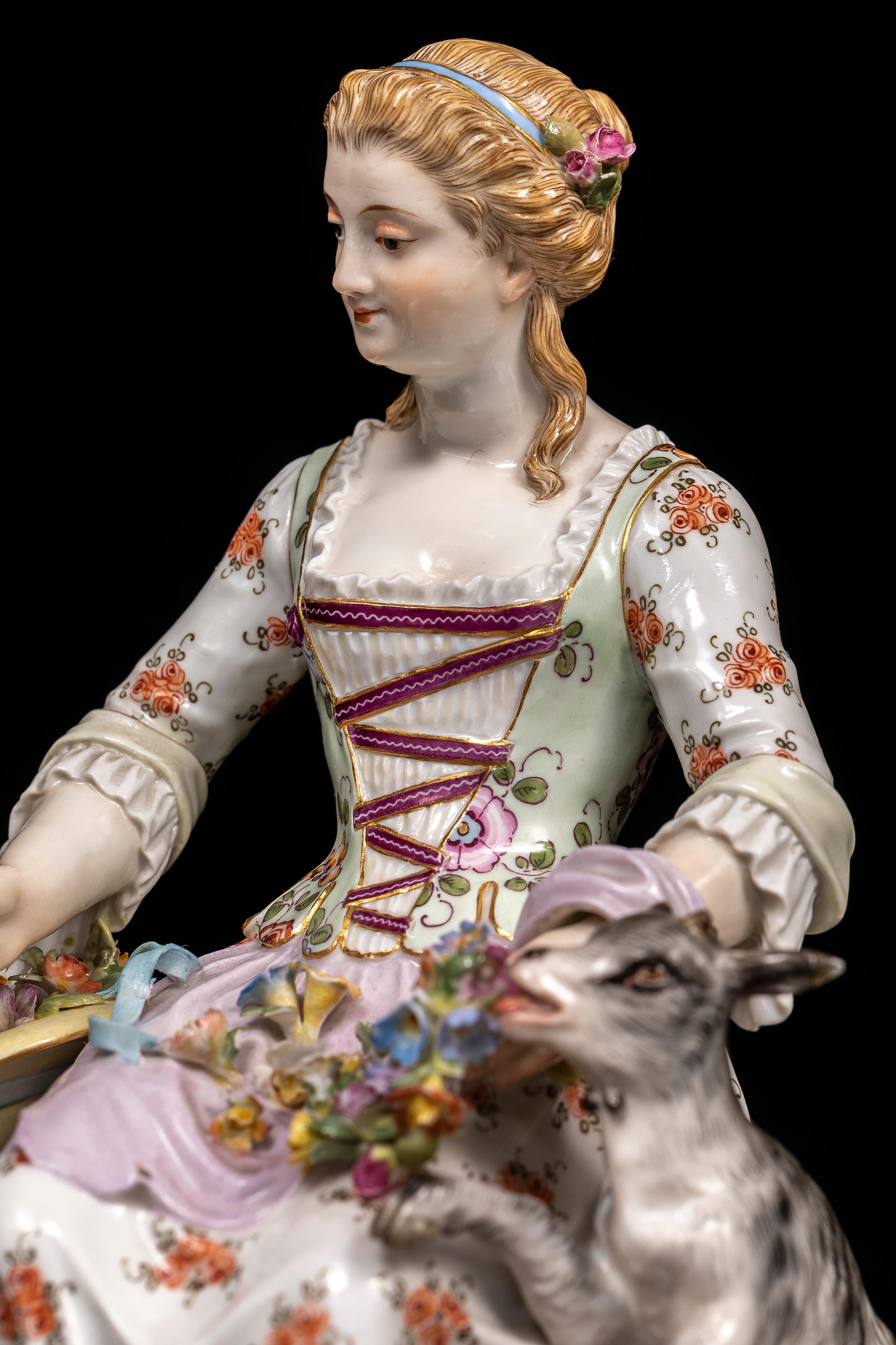 Grupo de mujer sentada con cuenco de flores y cabra, porcelana de Meissen, s. XIX Porcelana en venta
