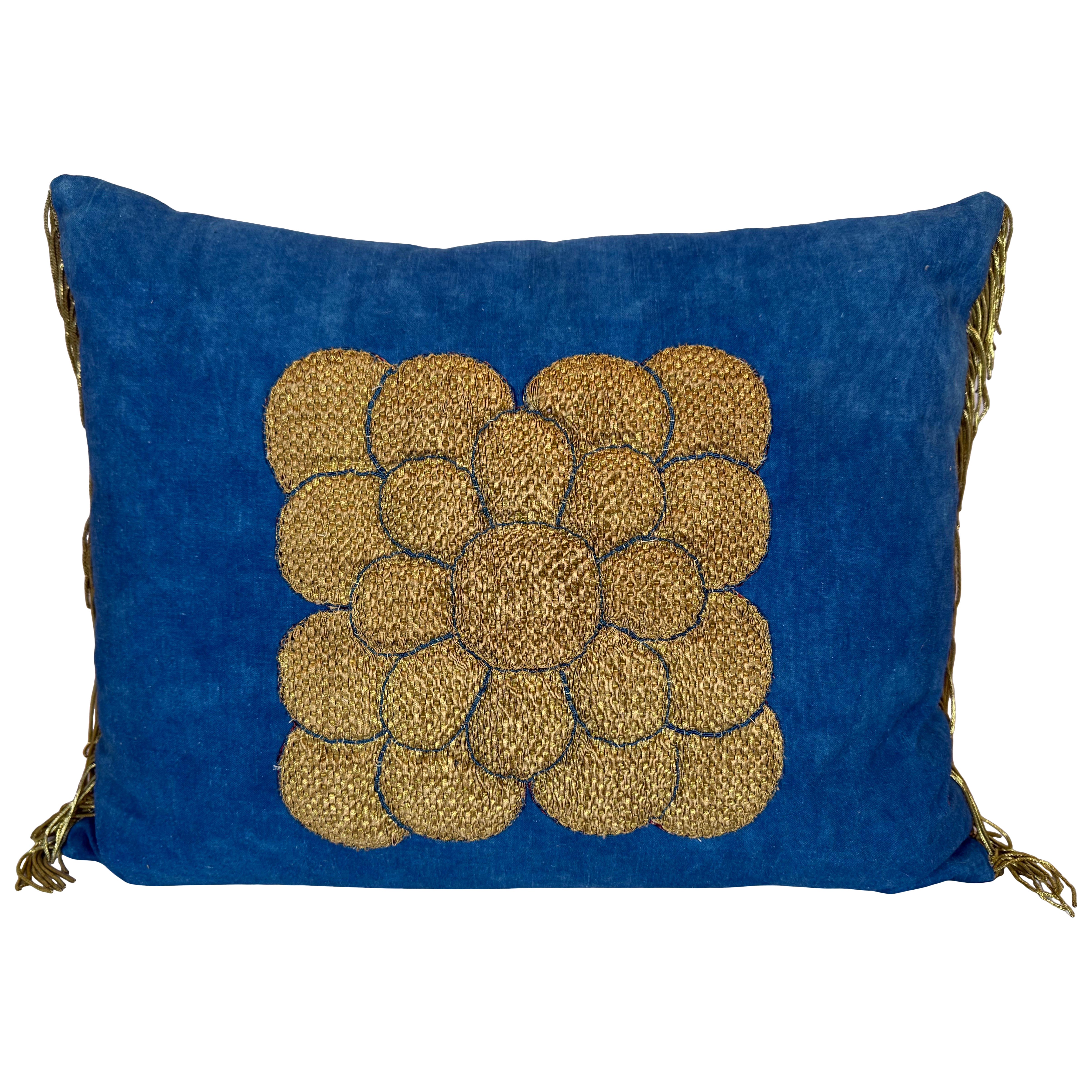 A.I.C. Metallic Applique Linen Pillow (oreiller en lin)