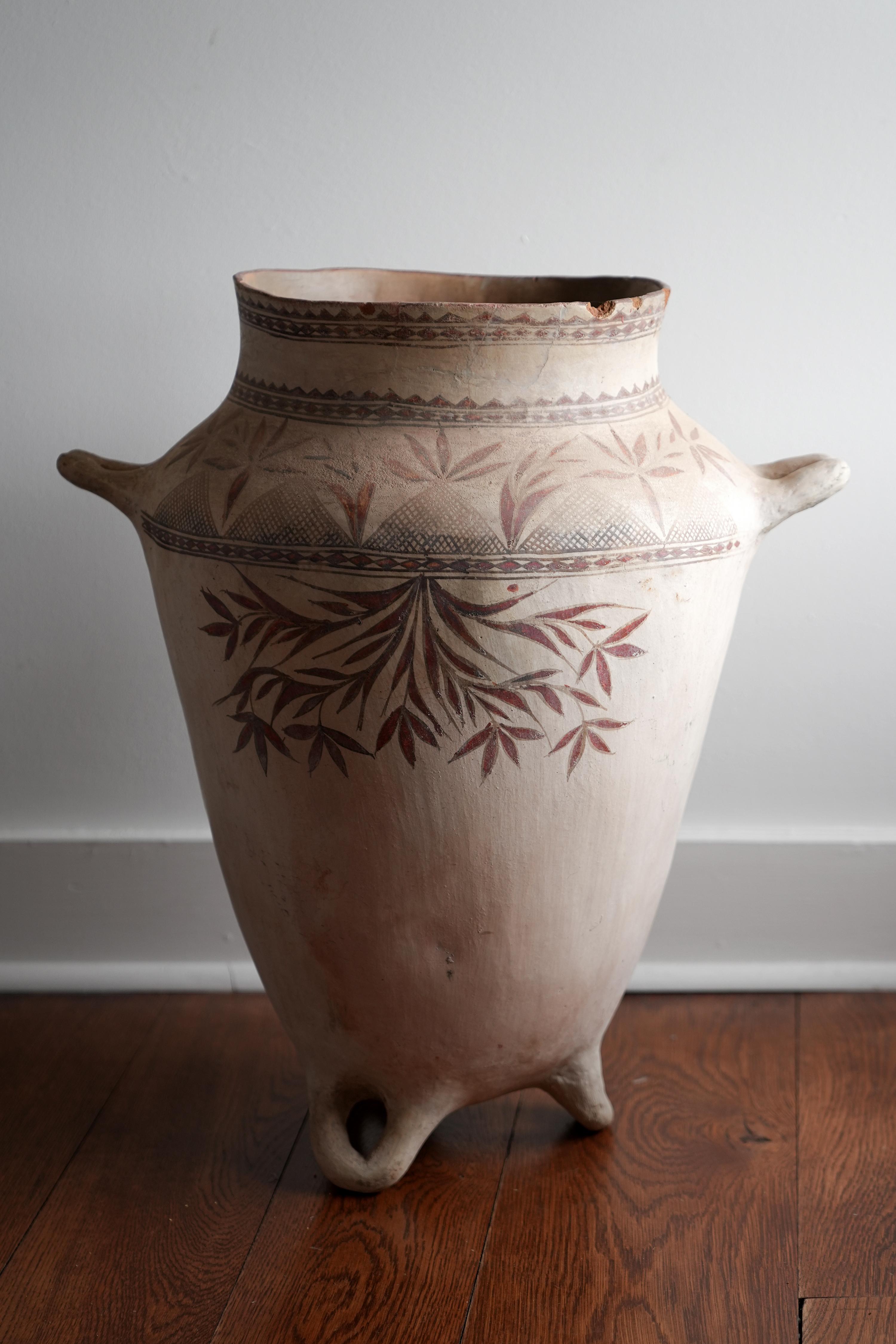 19th C Mexican terracotta painted pot.
Beautifully decorated survivor. This piece has old restorations but we are lucky its still around. Very rare.
