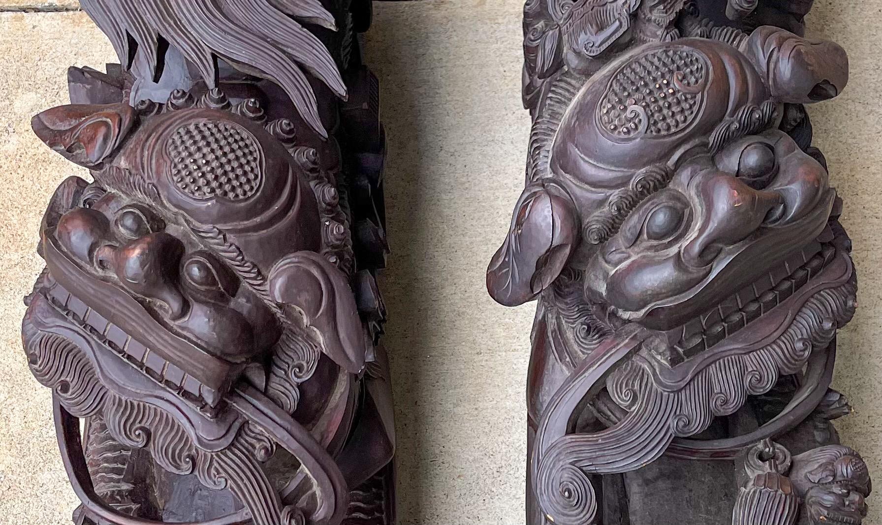 19th-C. Monumental Chinese Carved Food Dog Corbels / Architectural Fragments, 2 For Sale 4