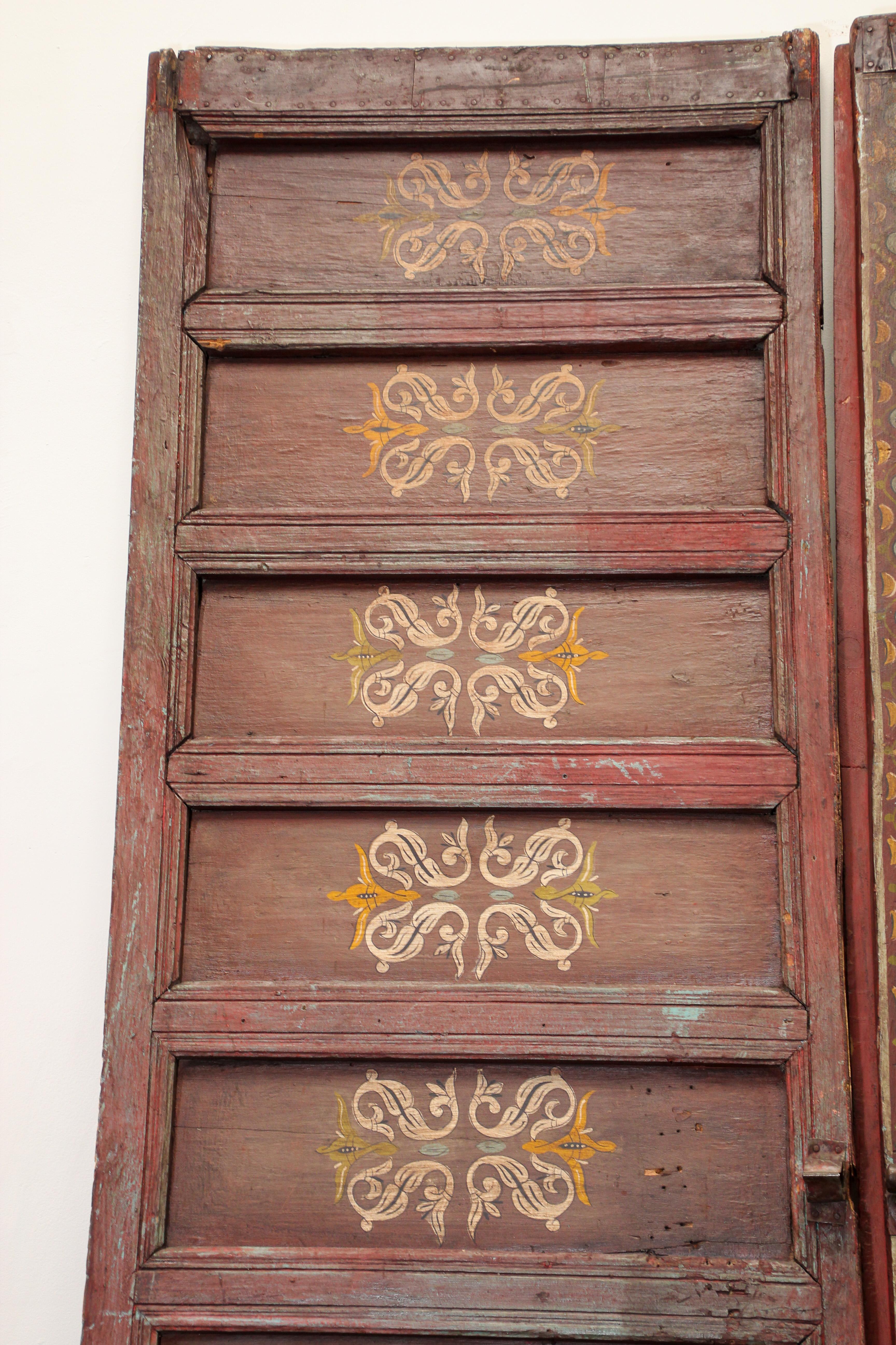19th Century Moroccan Antique Double Door with Hand Painted Moorish Designs In Distressed Condition For Sale In North Hollywood, CA