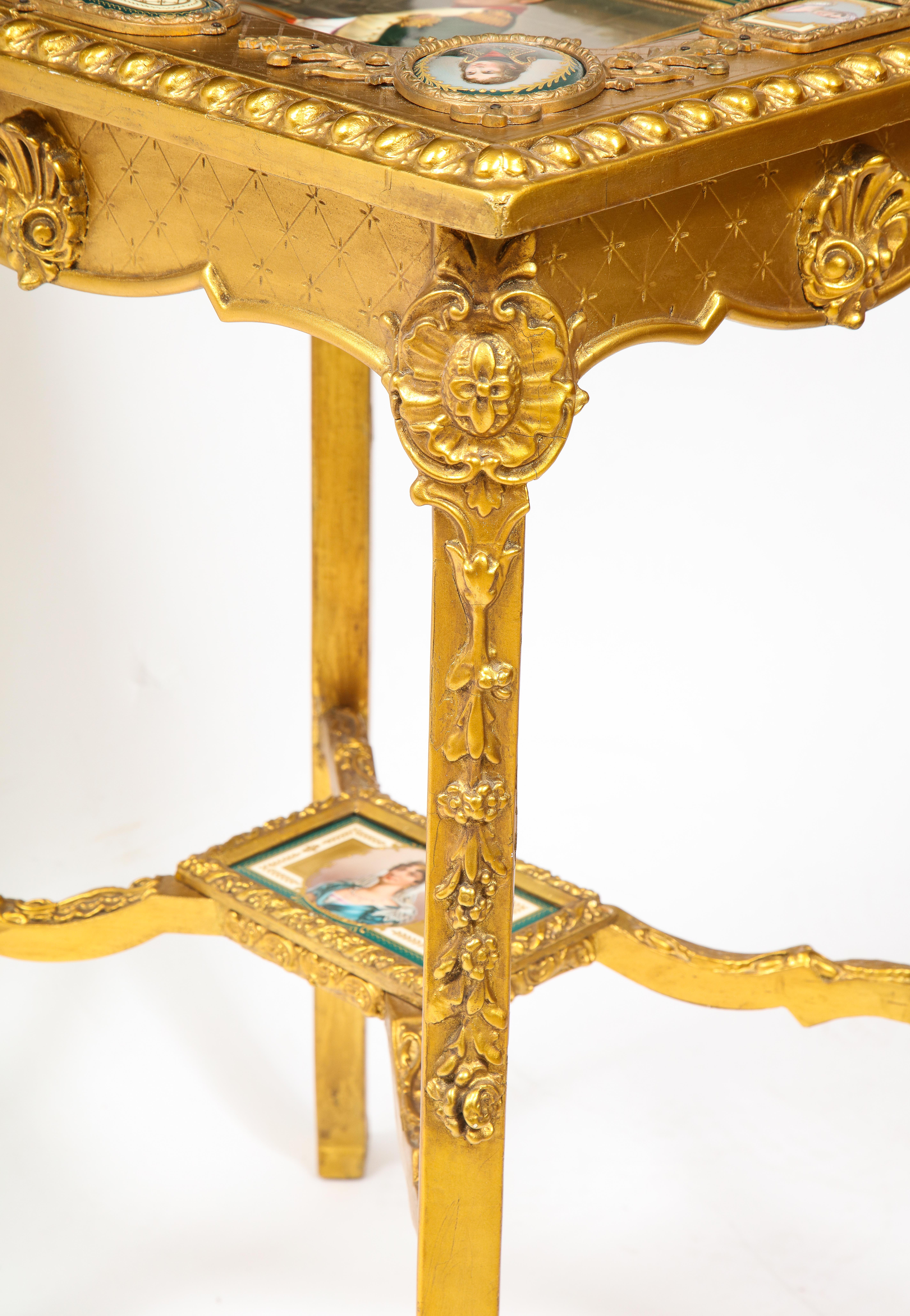 Napoleonischer Royal Vienna-Beistelltisch aus vergoldetem Holz mit Intarsien aus Porzellan, 19. Jahrhundert im Angebot 14