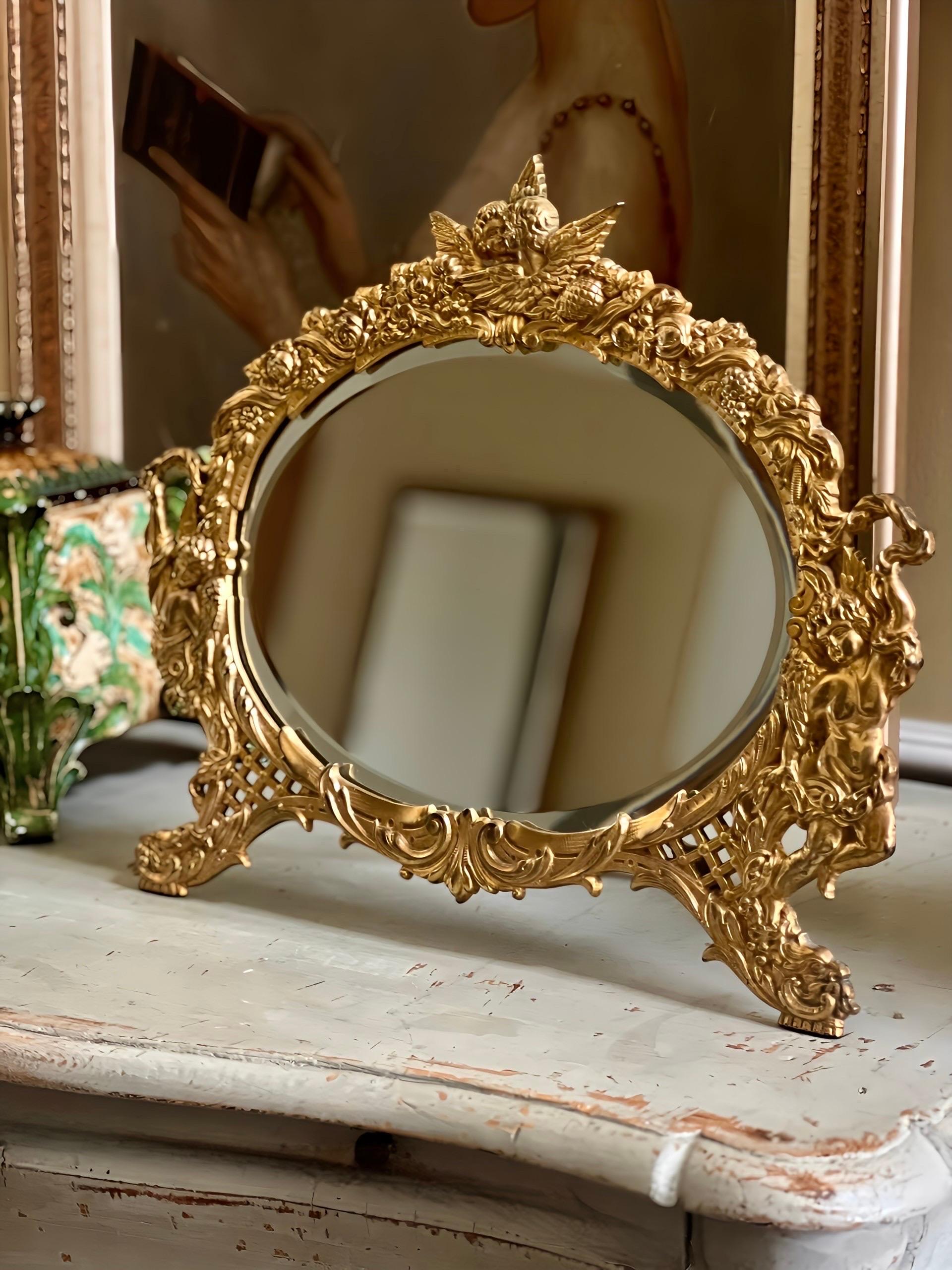 A.I.C. National Brass and Iron Works Miroir de table biseauté en fonte dorée en vente 4