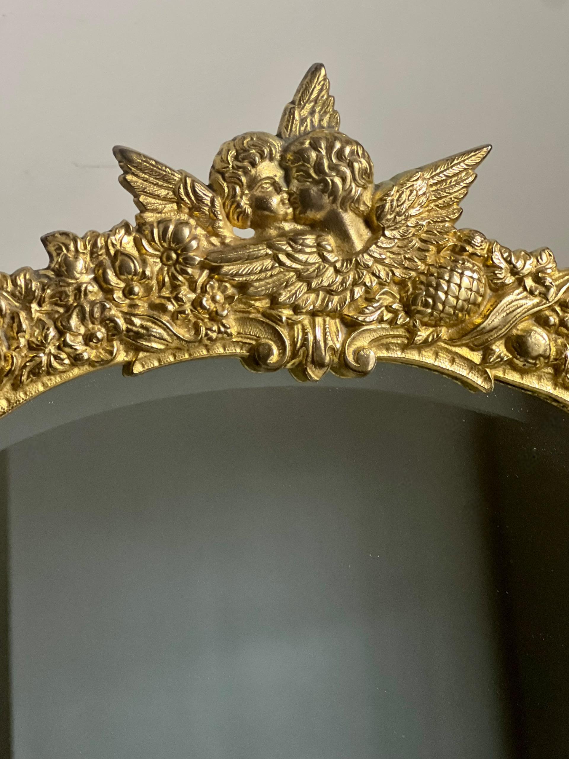 A.I.C. National Brass and Iron Works Miroir de table biseauté en fonte dorée Bon état - En vente à Doylestown, PA