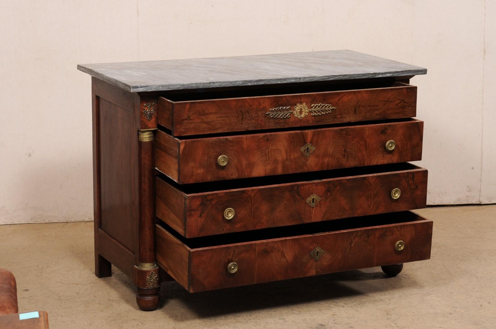 19th Century Neoclassical French Marble-Top Commode W/Exquisite Brass Accents For Sale 1