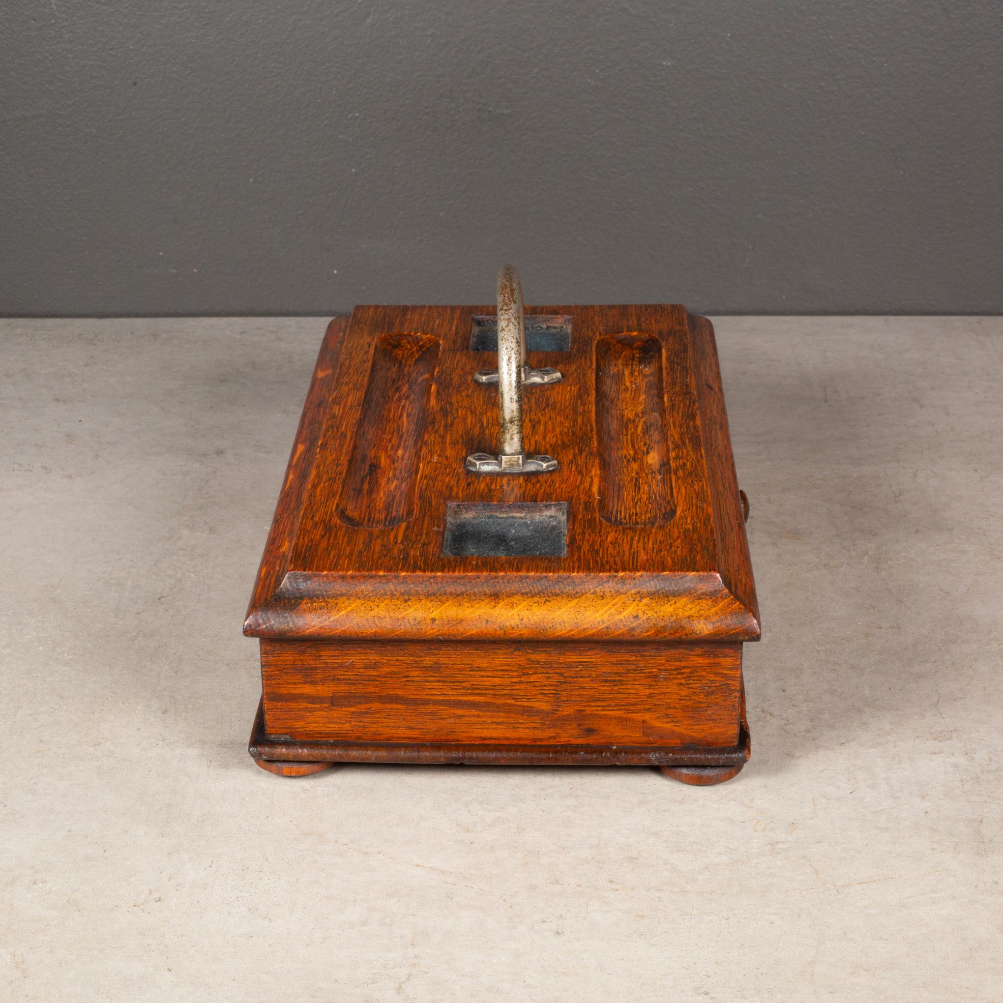 XIXe siècle 19e s. Boîte à encre en Oak C.I.C. en vente