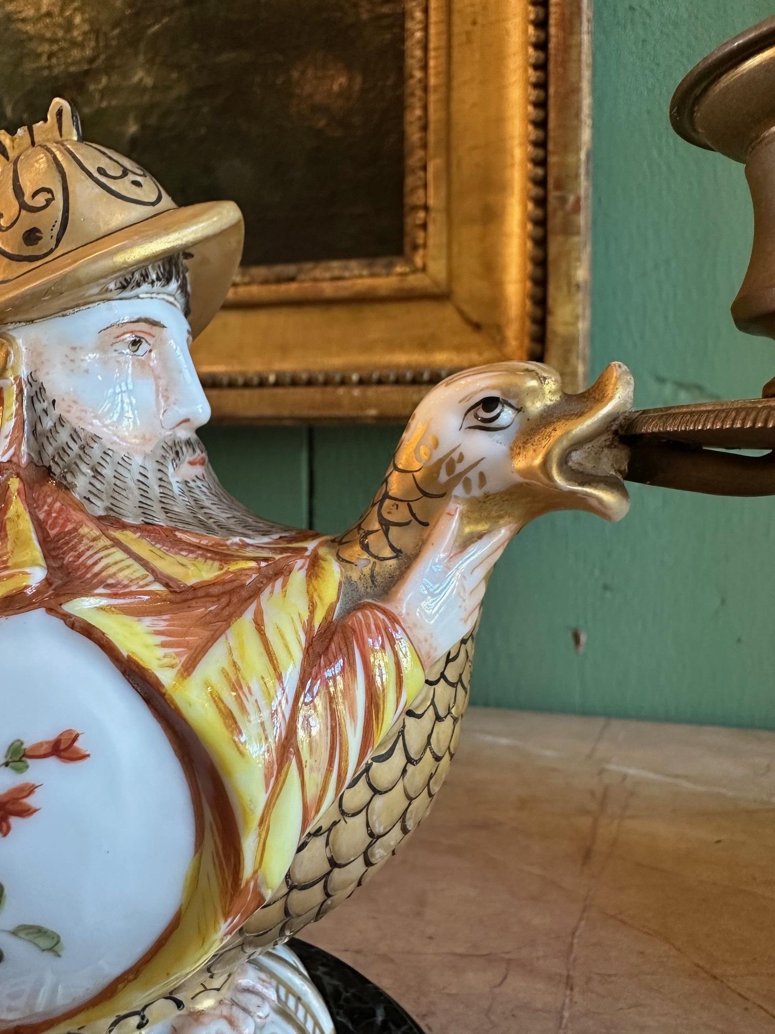 Lampe à huile Bibelot en porcelaine fantaisiste de style Capodimonte du 19e siècle en vente 3