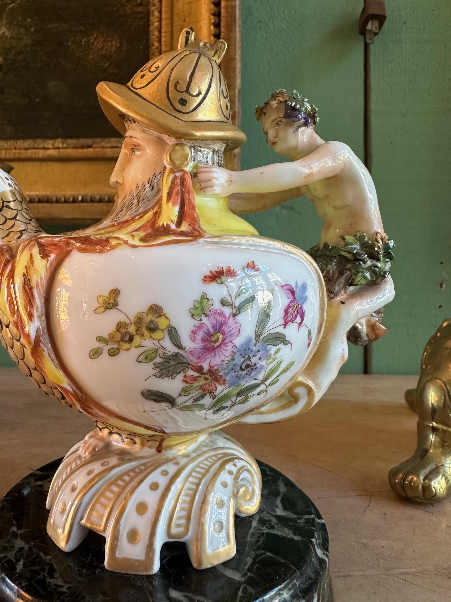 Lampe à huile Bibelot en porcelaine fantaisiste de style Capodimonte du 19e siècle en vente 5