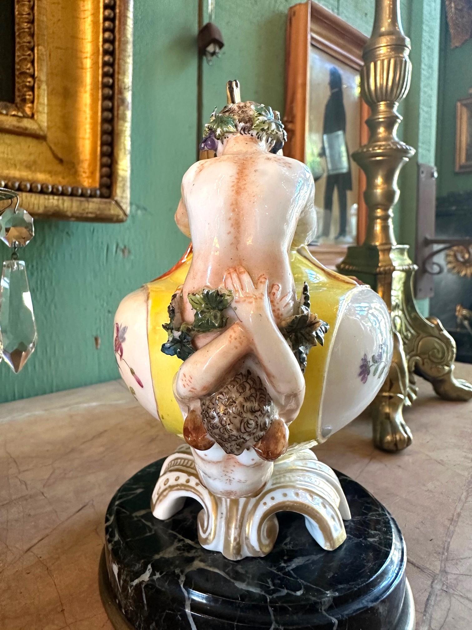 Lampe à huile Bibelot en porcelaine fantaisiste de style Capodimonte du 19e siècle en vente 7