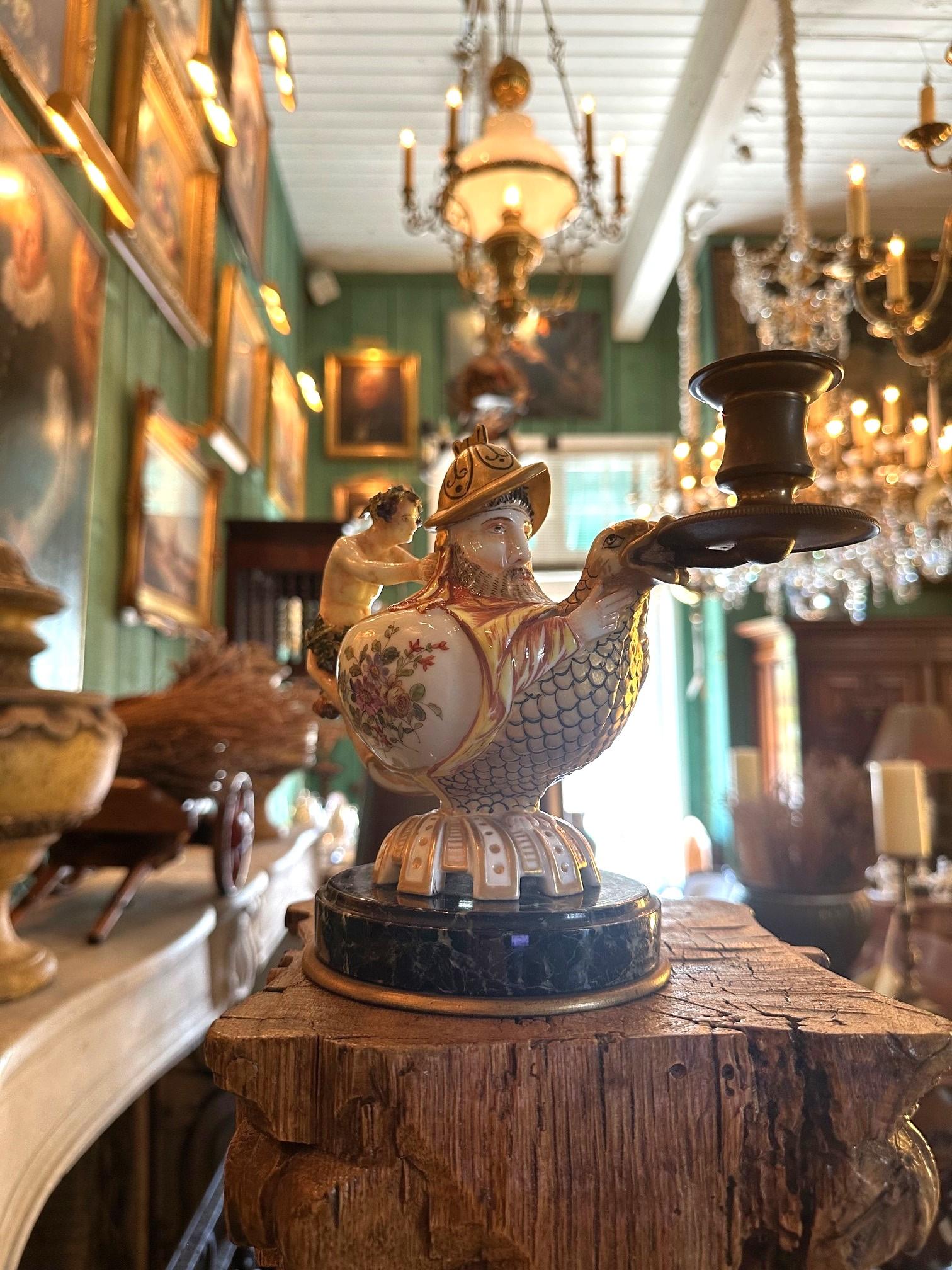 Lampe à huile Bibelot en porcelaine fantaisiste de style Capodimonte du 19e siècle Bon état - En vente à West Hollywood, CA