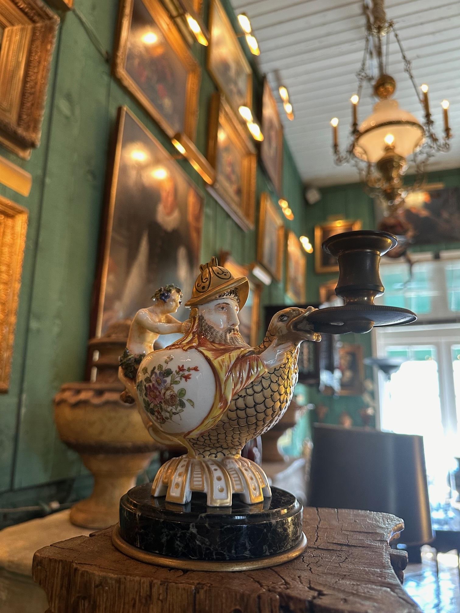 XIXe siècle Lampe à huile Bibelot en porcelaine fantaisiste de style Capodimonte du 19e siècle en vente