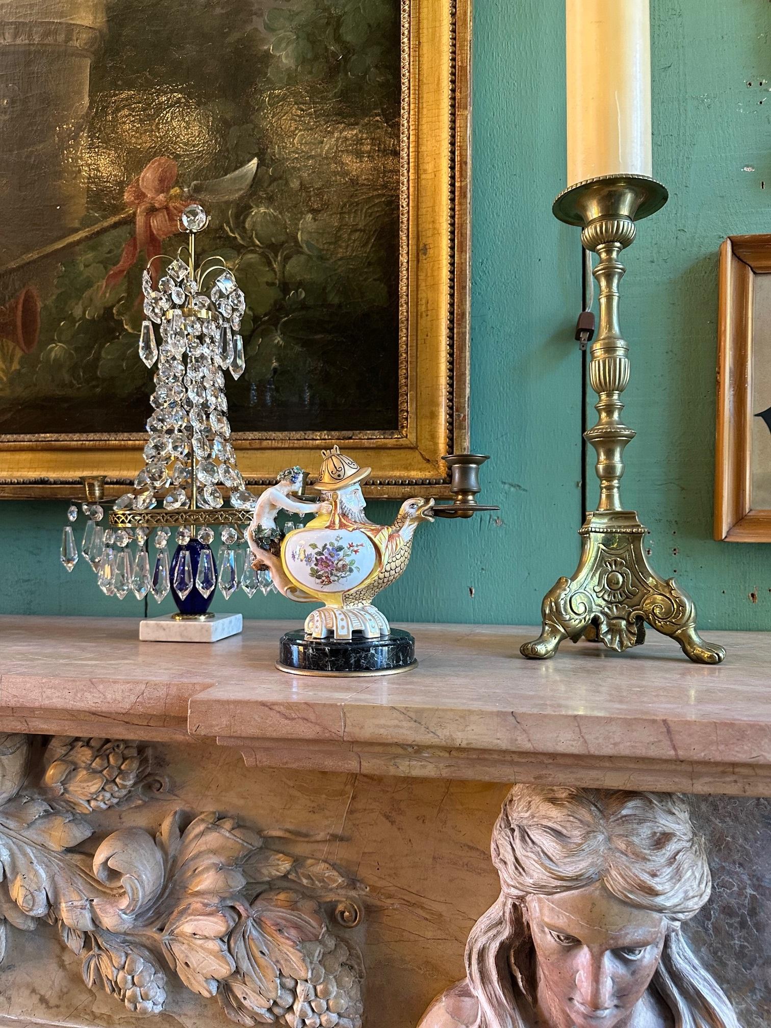 Bronze Lampe à huile Bibelot en porcelaine fantaisiste de style Capodimonte du 19e siècle en vente