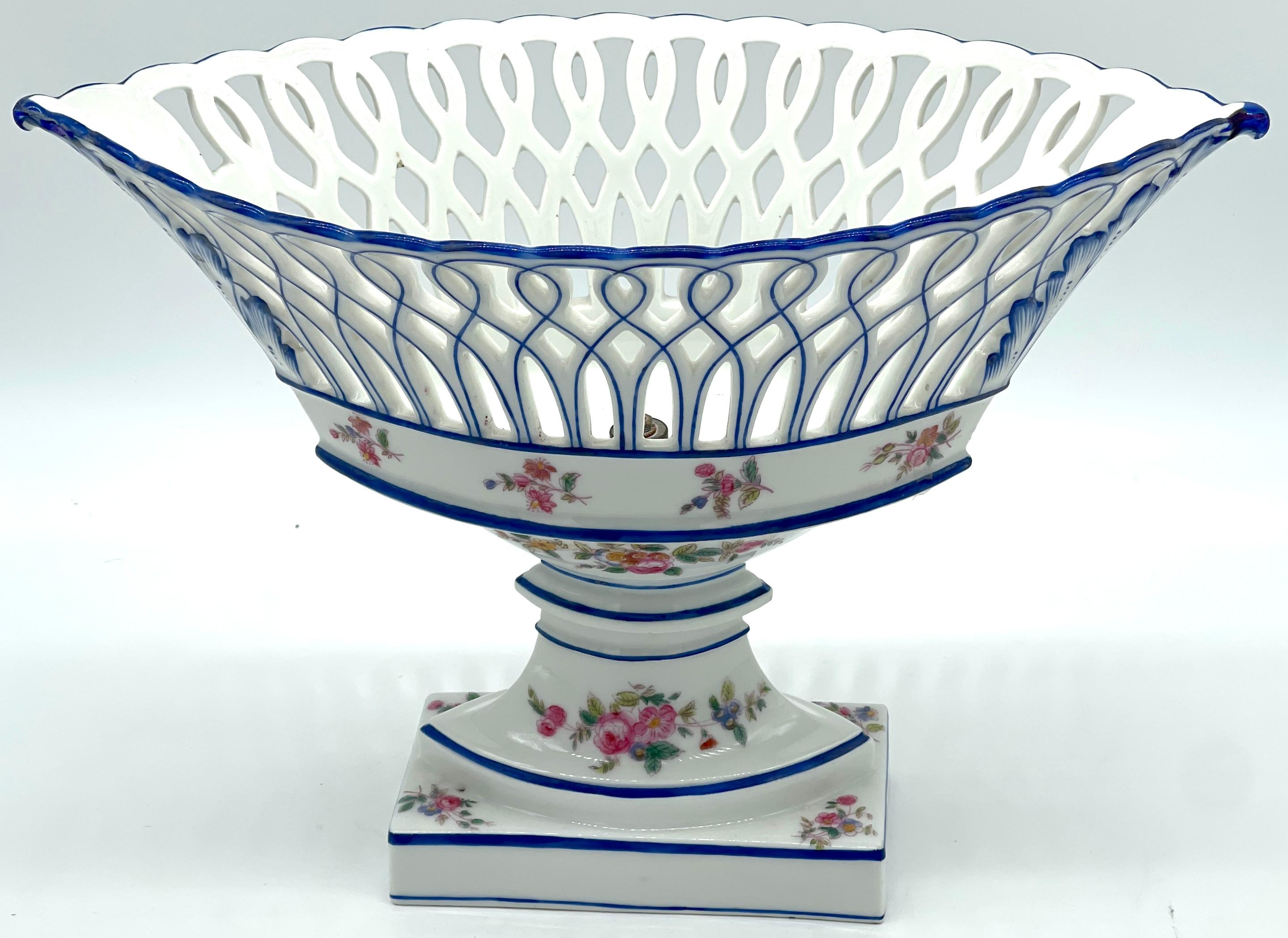 Porcelain 19th C. Old Paris Neoclassic Oval  Blue & White Floral Pedestal Centerpiece  For Sale