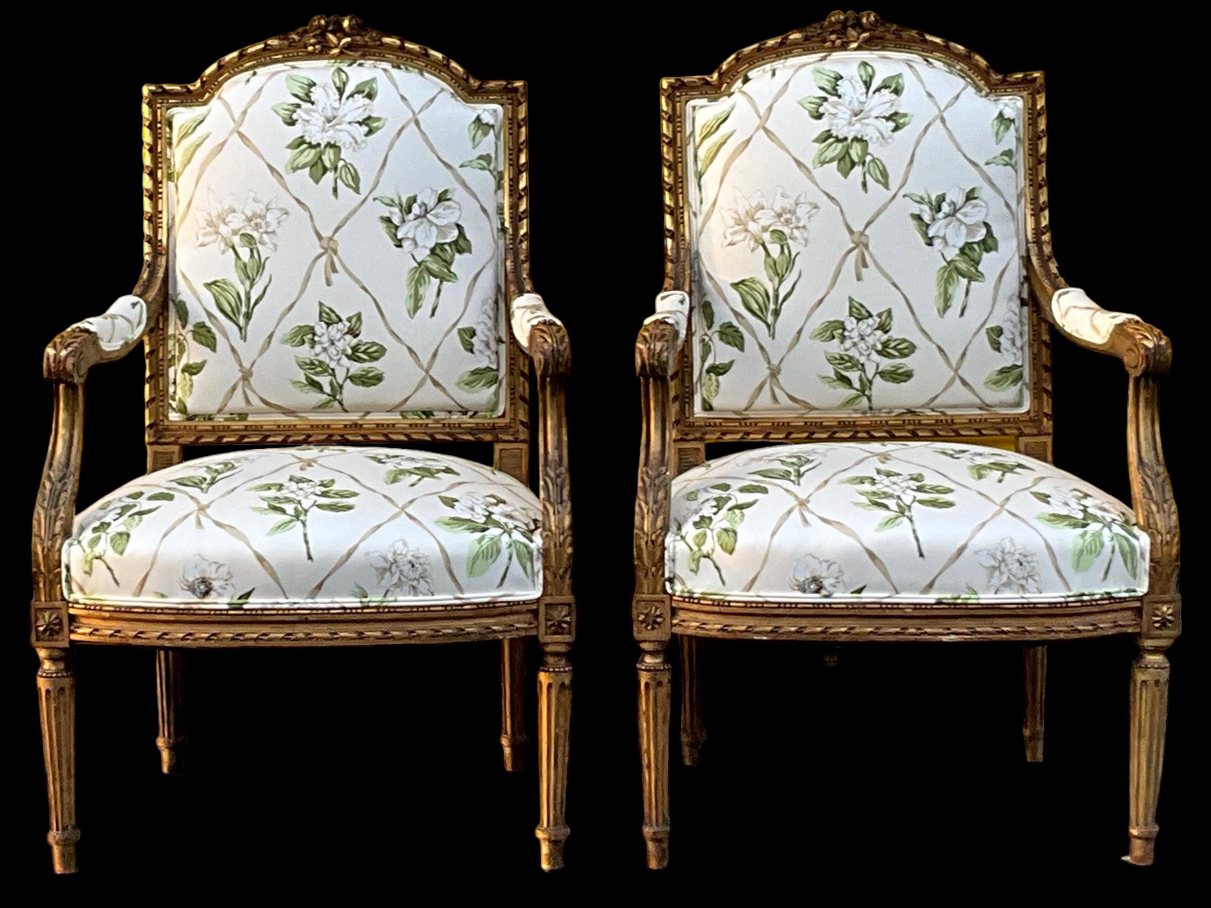 19th-C. Pair of French Louis XVI Style Carved Giltwood Bergere Chairs 7