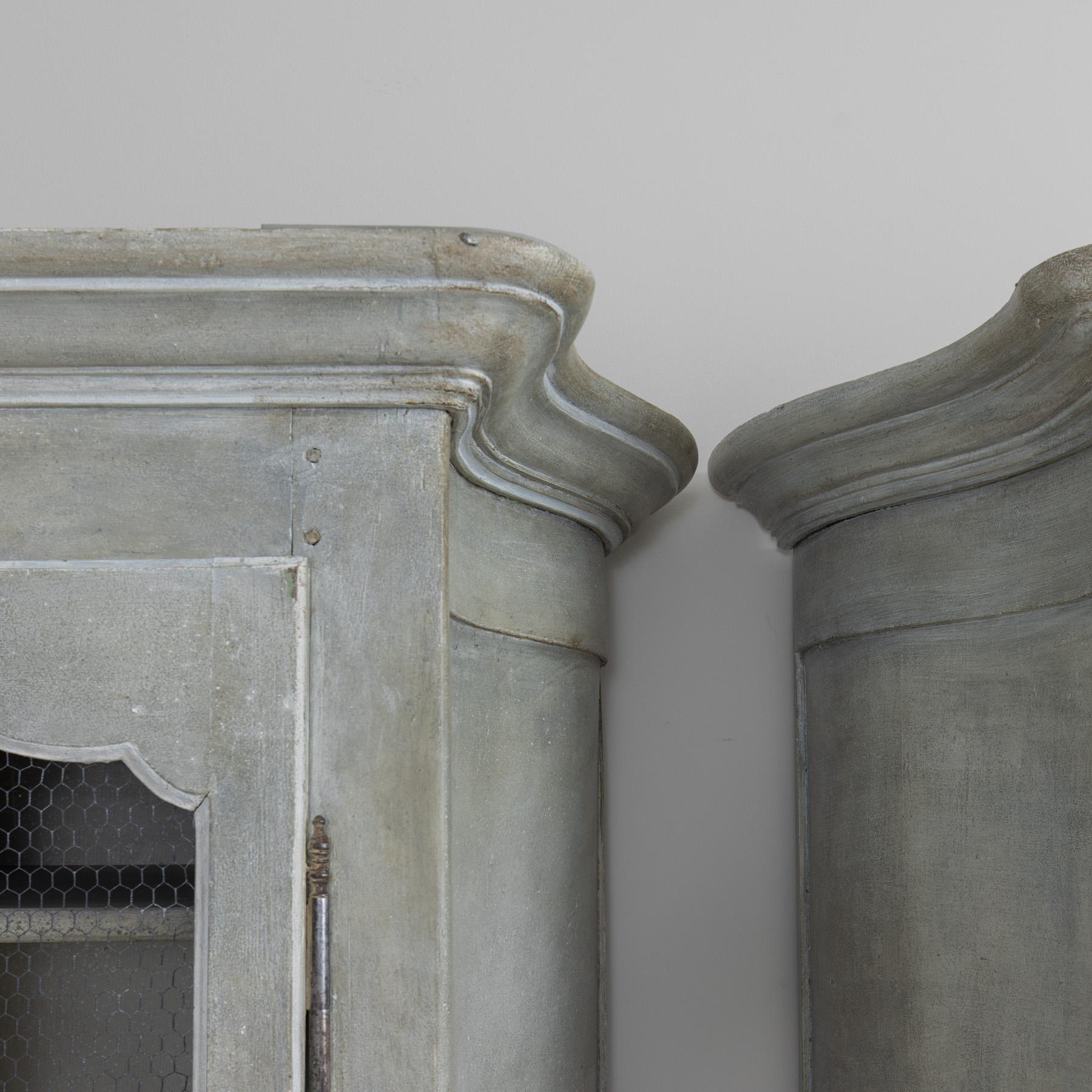 19th c. Pair of French Gray Painted Armoire Cabinets with Serpentine Sides For Sale 4