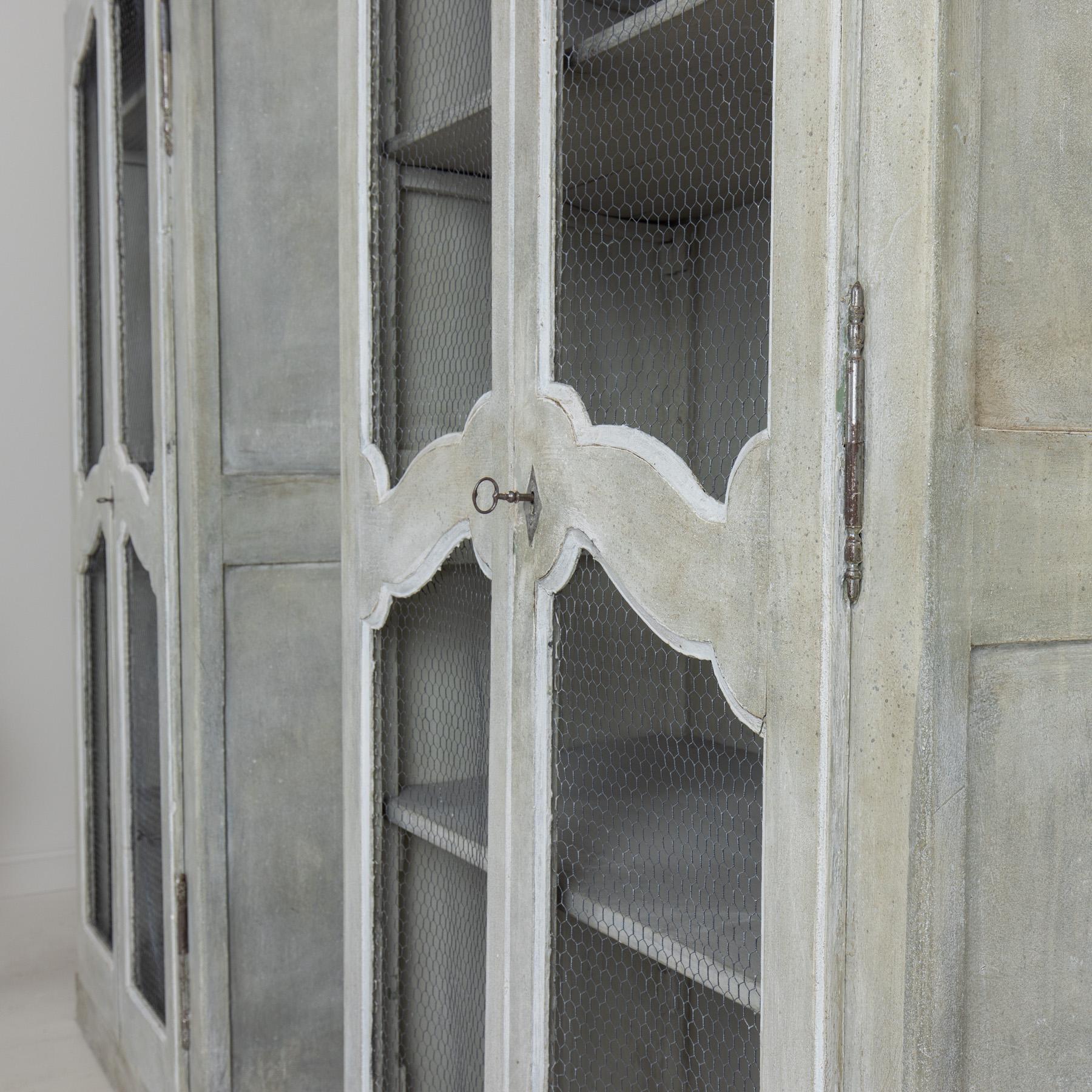 19th c. Pair of French Gray Painted Armoire Cabinets with Serpentine Sides For Sale 6