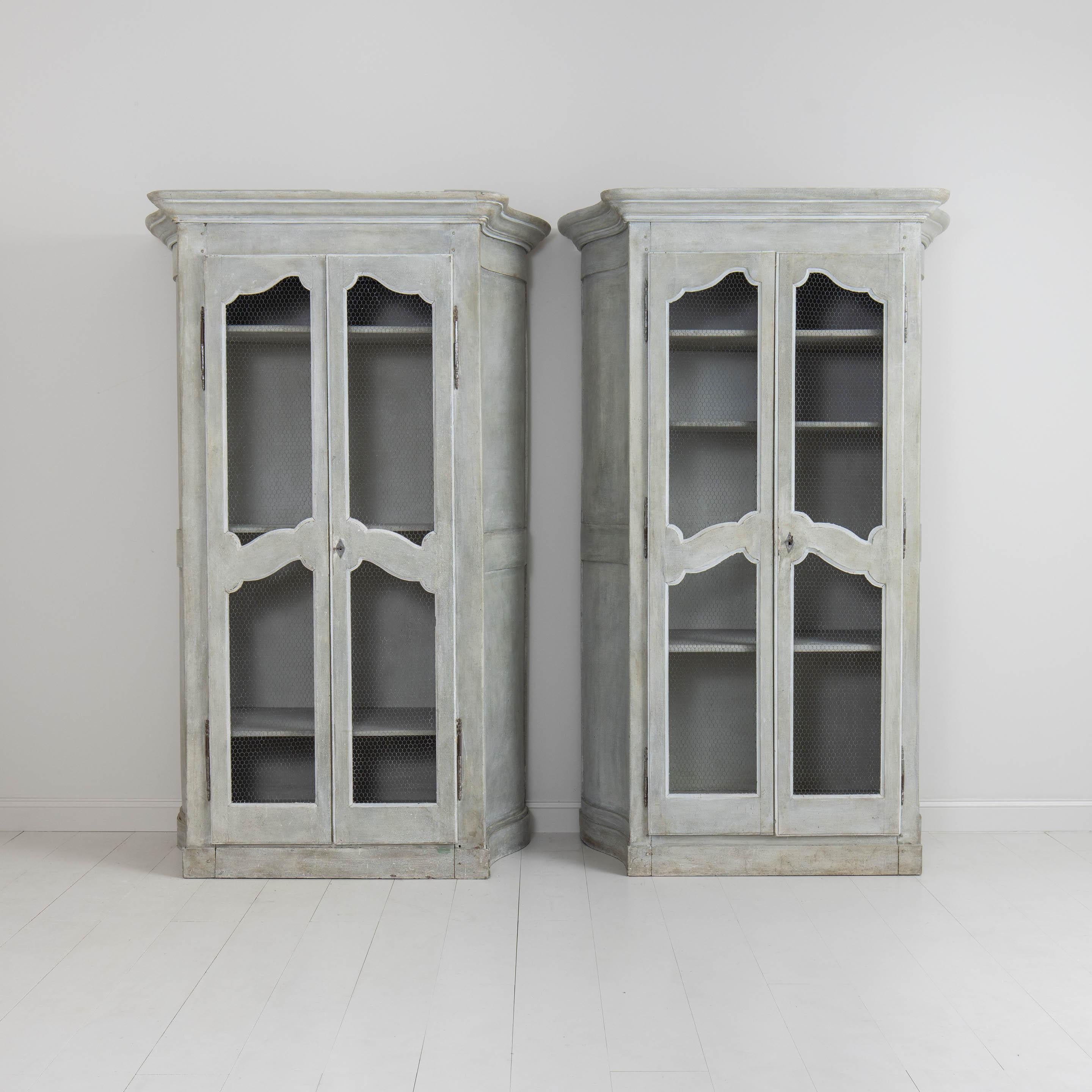 19th c. Pair of French Gray Painted Armoire Cabinets with Serpentine Sides For Sale 1