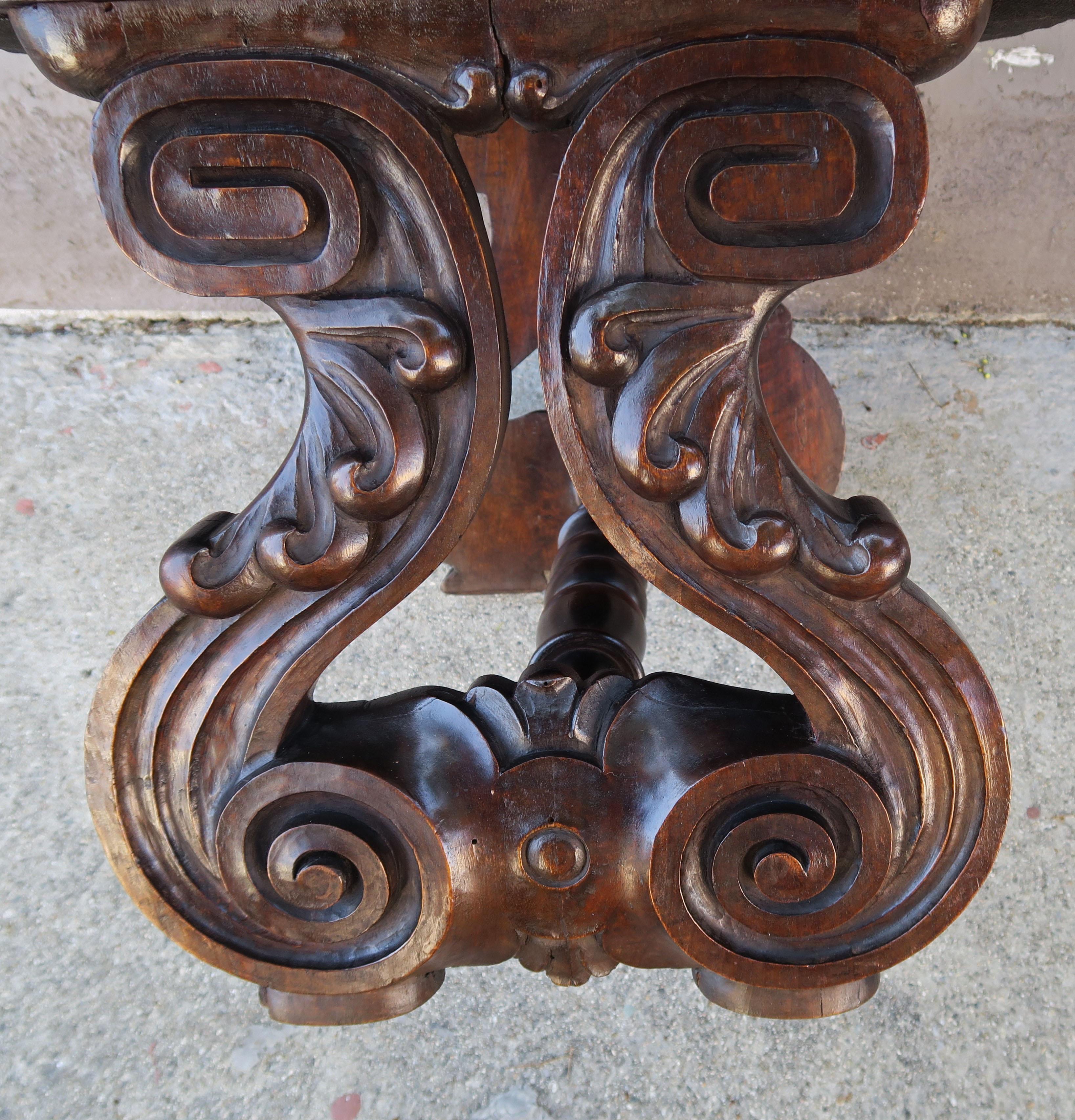 19th Century Pair of Italian Walnut Embossed Leather Benches 5