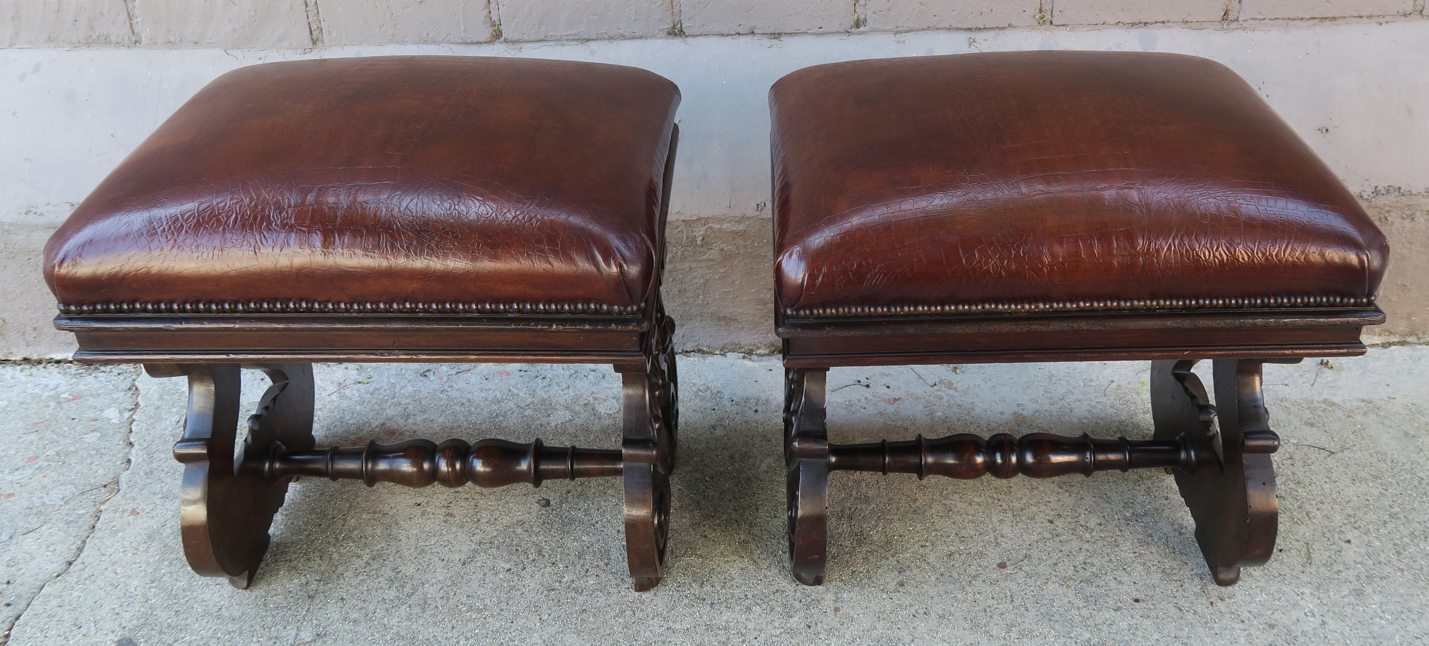 19th Century Pair of Italian Walnut Embossed Leather Benches 7