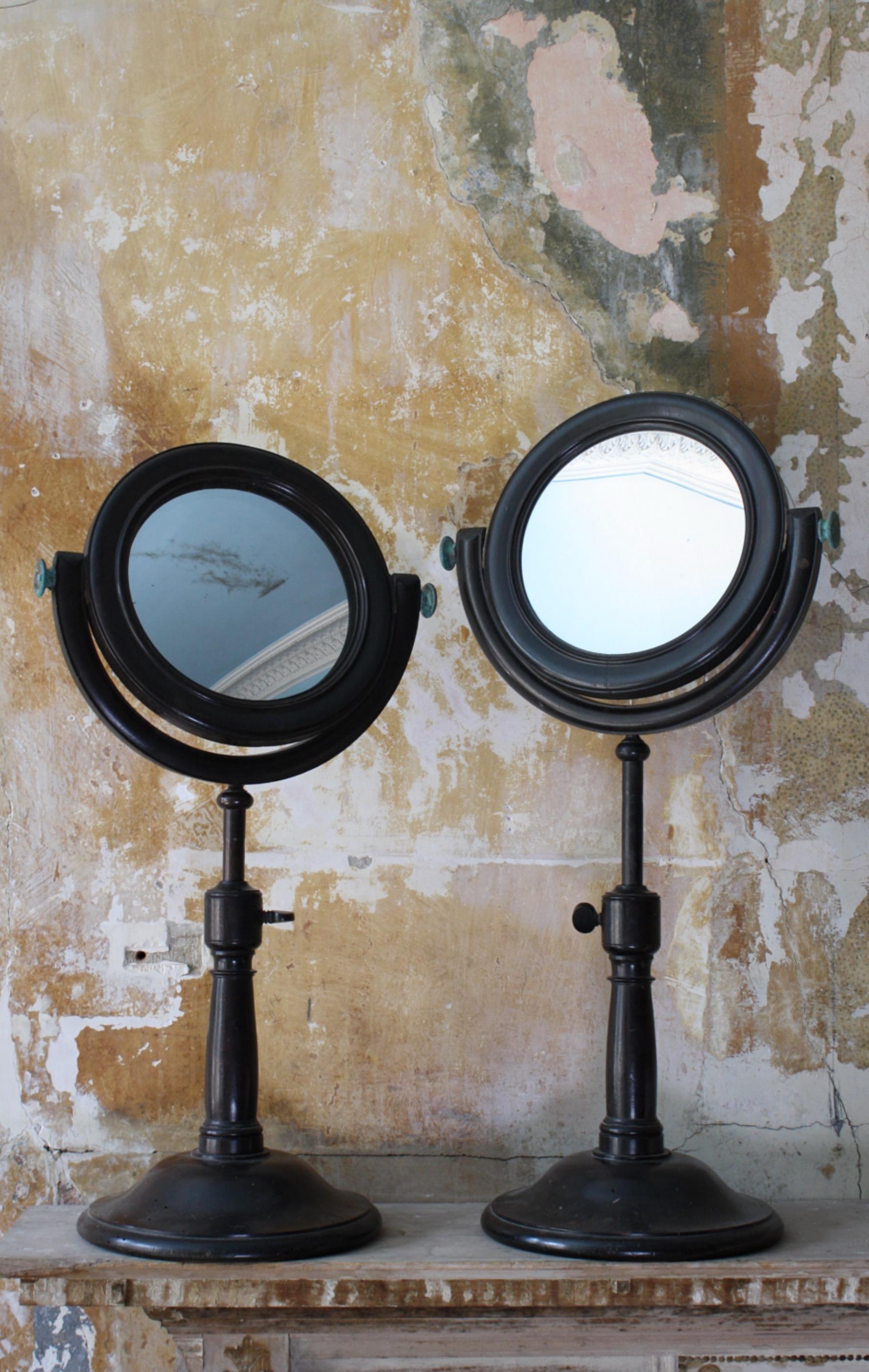 Miroir Paire de grands miroirs scientifiques expérimentaux optiques concaves et convexes du 19e siècle en vente