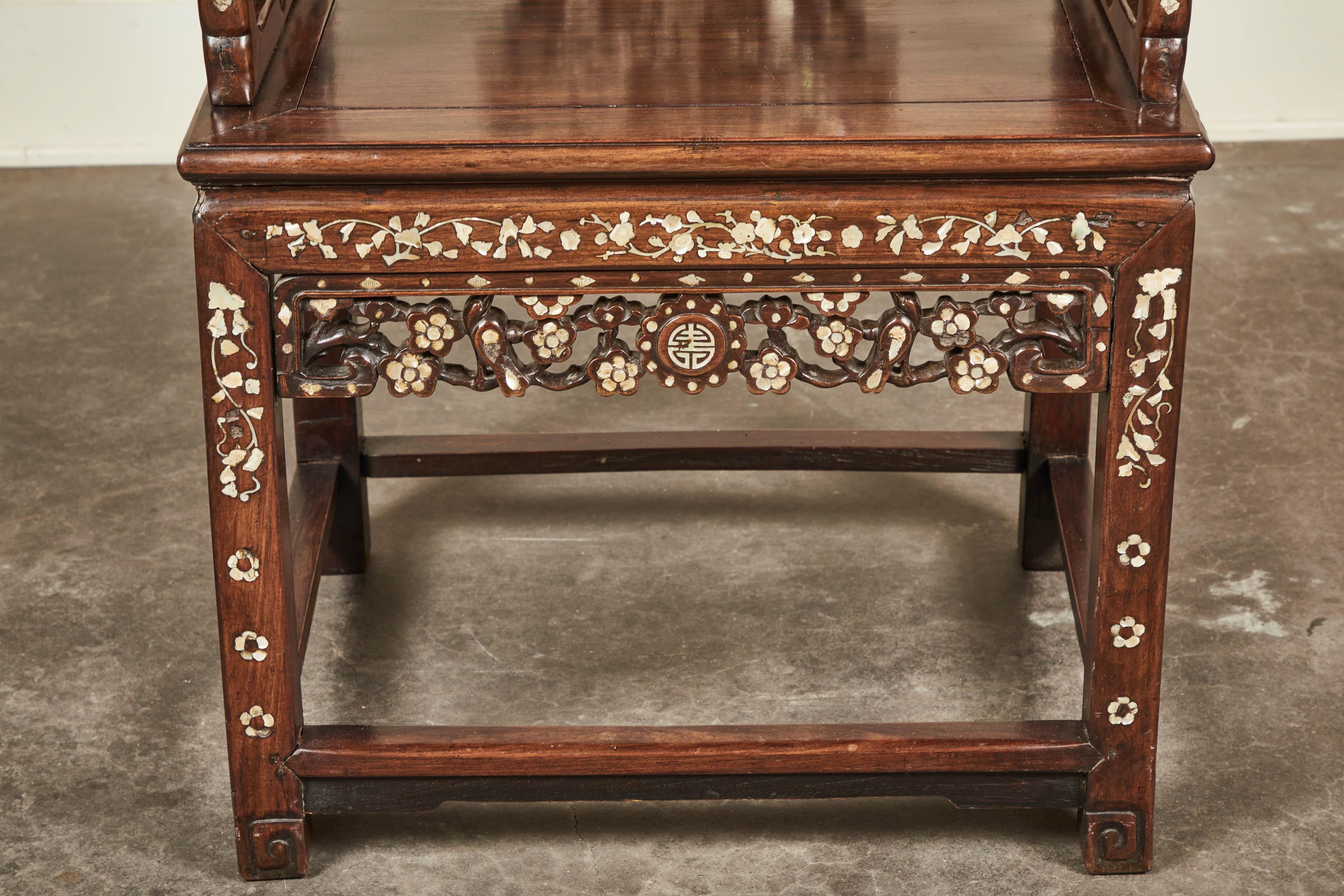 Chinese Export 19th Century Pair of Mother of Pearl Inlay Chairs For Sale