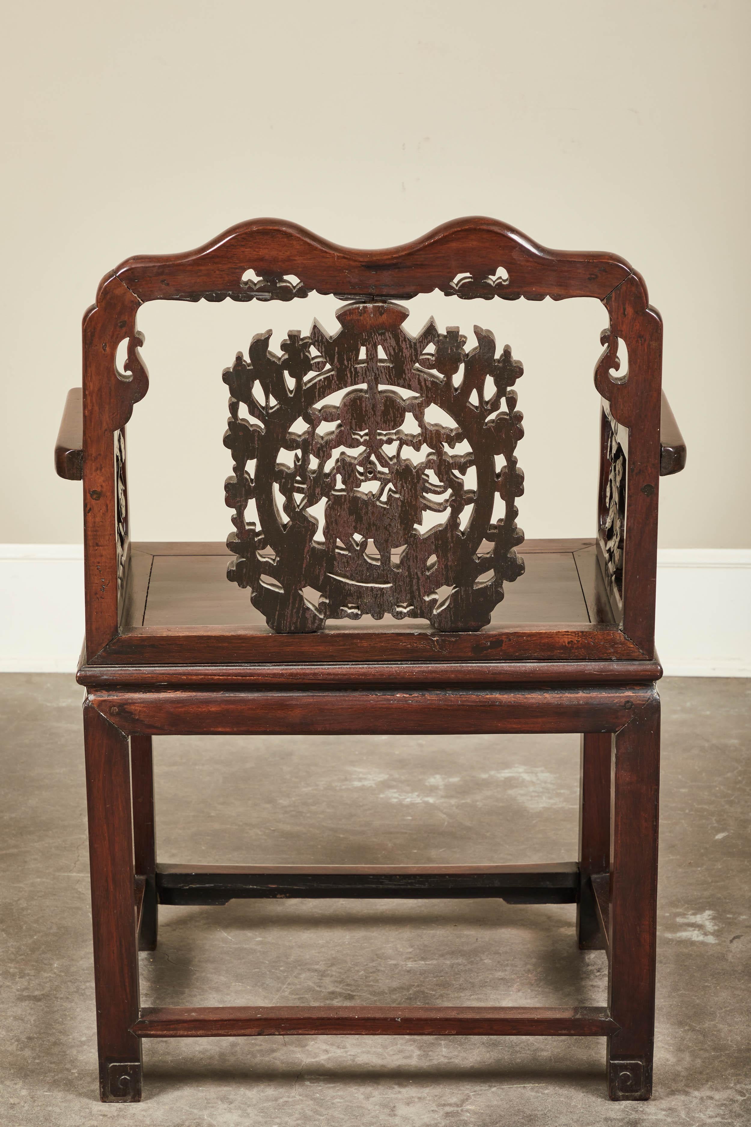 19. Jahrhundert Paar Stühle mit Perlmutt-Intarsien im Angebot 3
