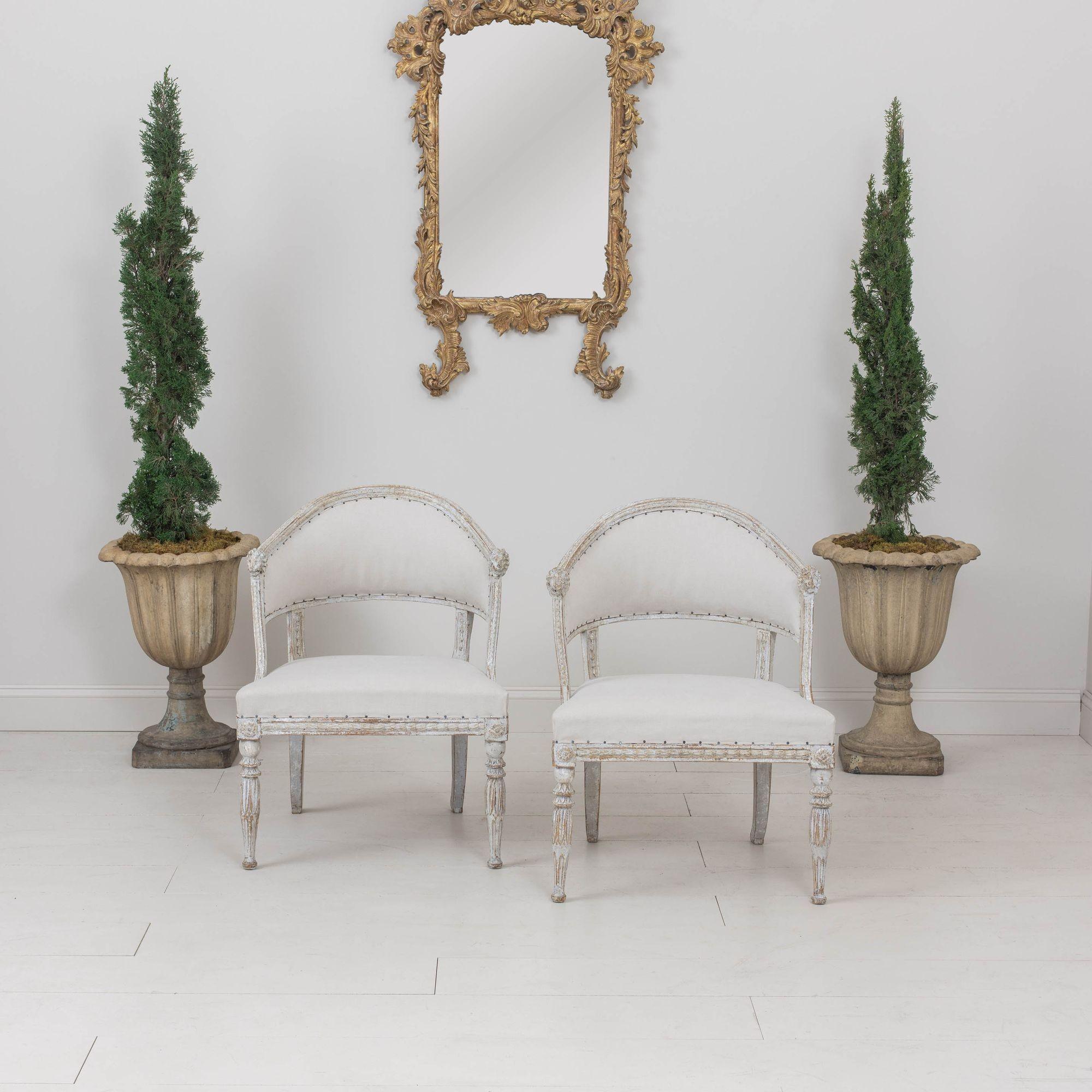 19th c. Pair of Swedish Gustavian Painted Barrel Back Armchairs with Lion Heads For Sale 5