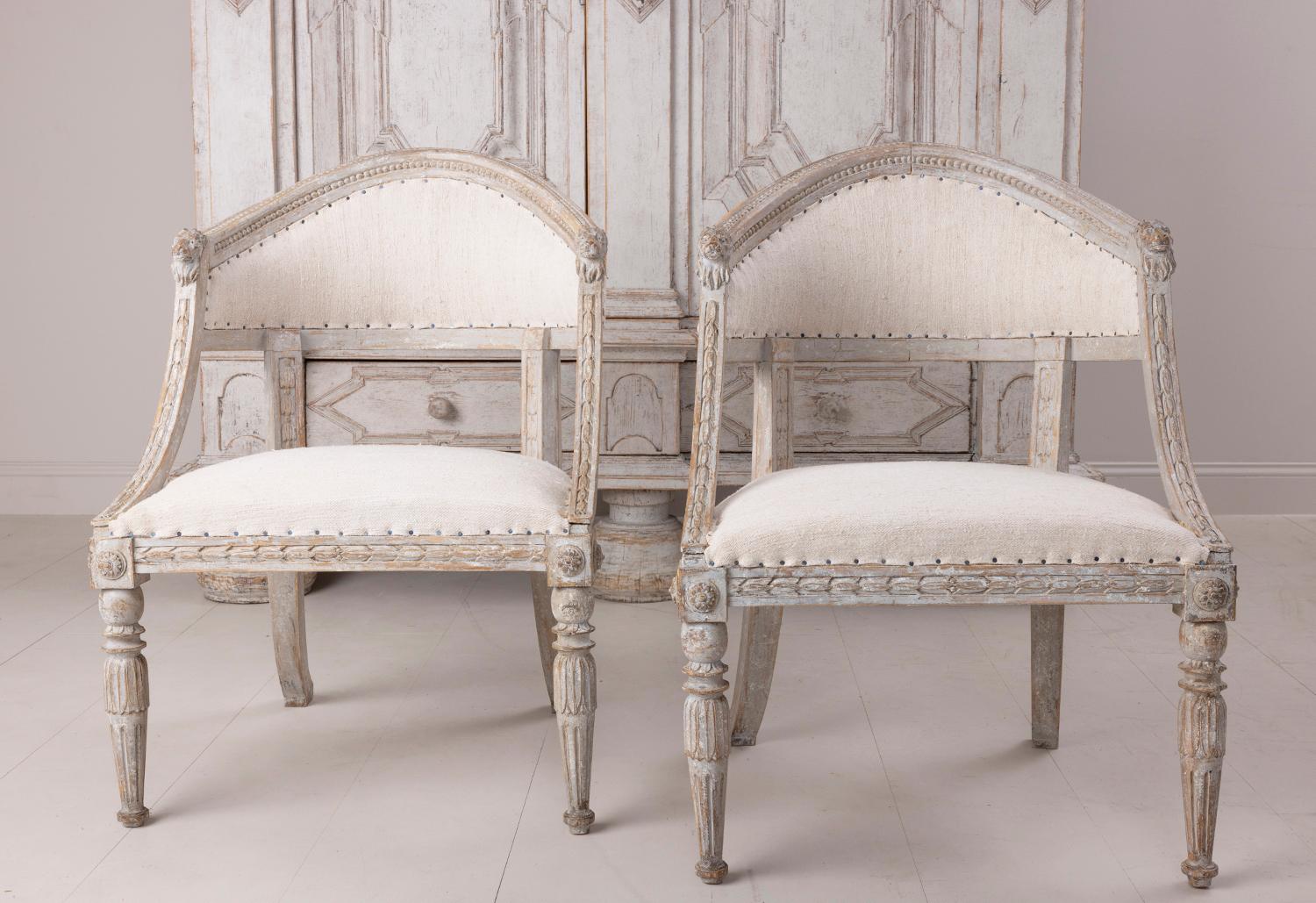 19th c. Pair of Swedish Gustavian Painted Barrel Back Armchairs with Lion Heads In Excellent Condition In Wichita, KS