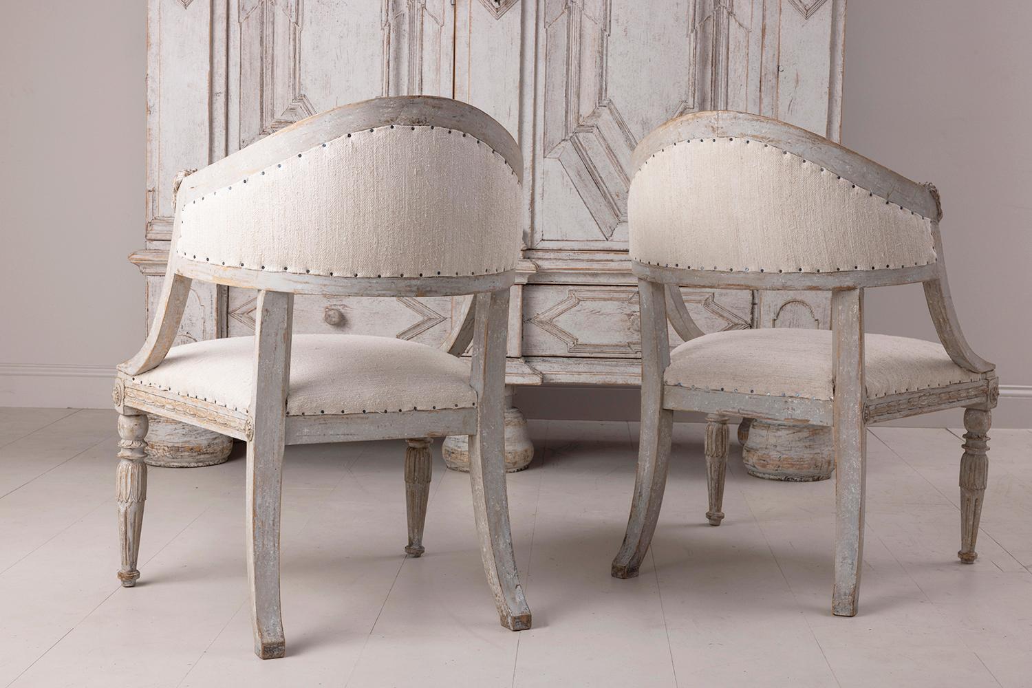 19th c. Pair of Swedish Gustavian Painted Barrel Back Armchairs with Lion Heads 2