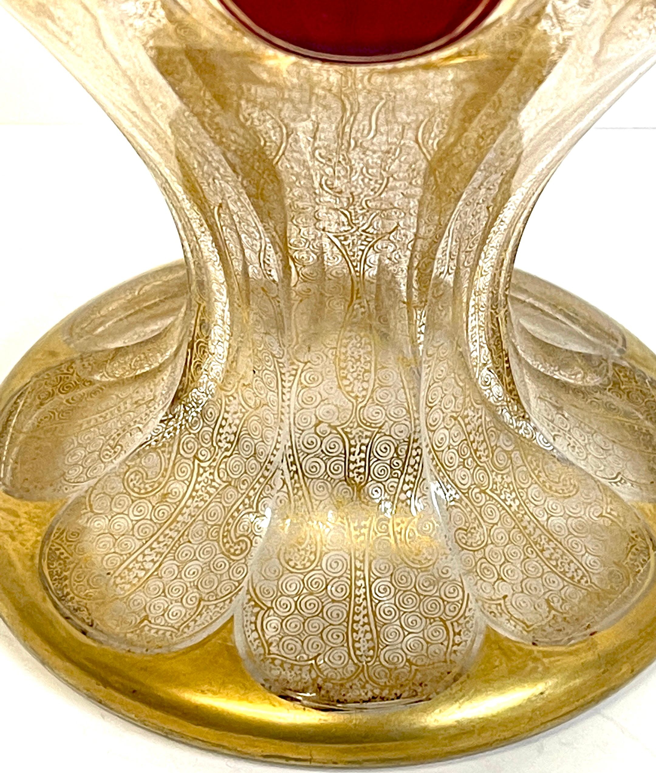 Vase aus vergoldeter Emaille und Rubin im persischen Stil des 19. Jahrhunderts, signiert im Angebot 5