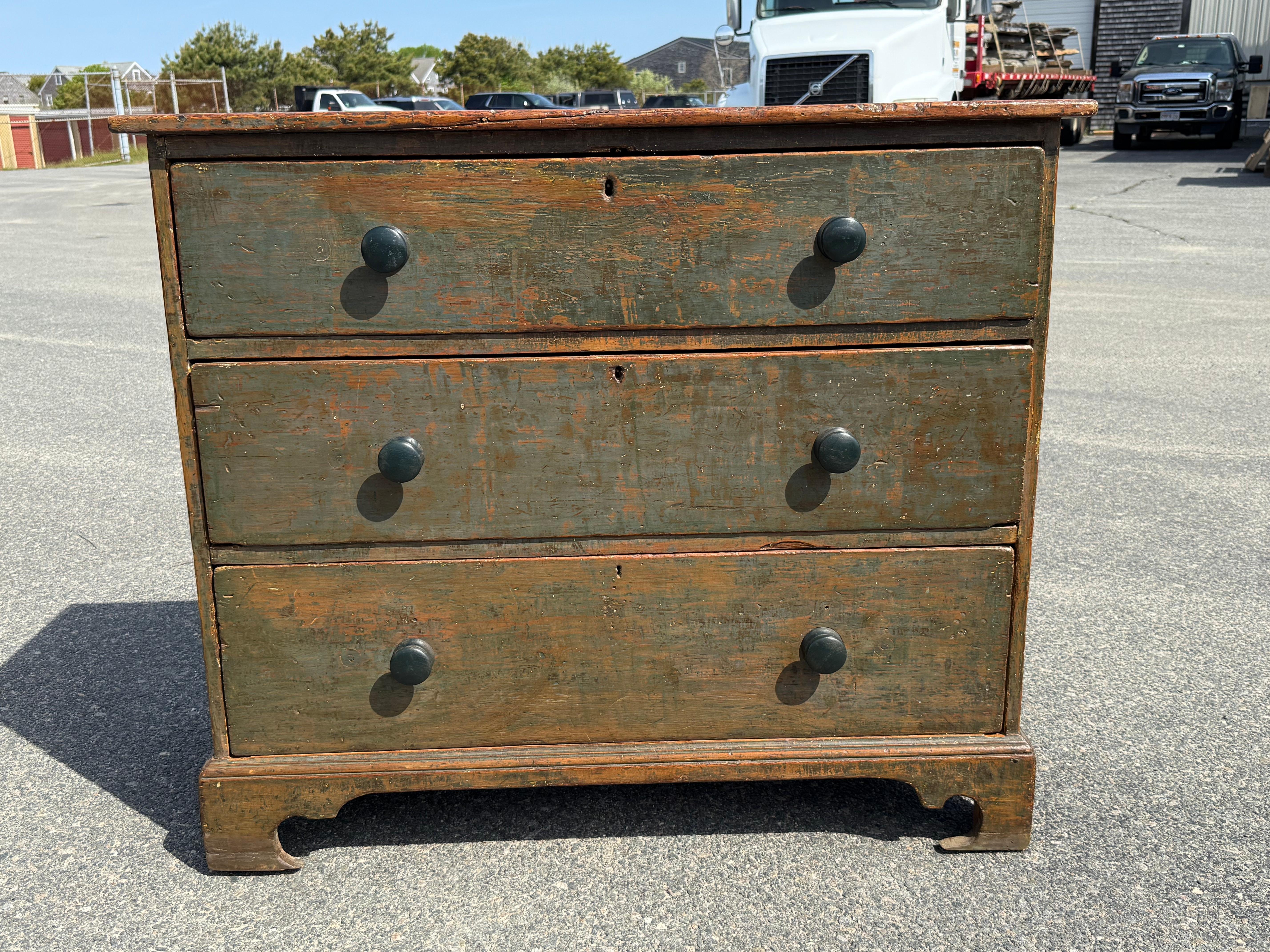 19th c. Pine Chest of Drawers in Original Blue Paint In Good Condition For Sale In Nantucket, MA