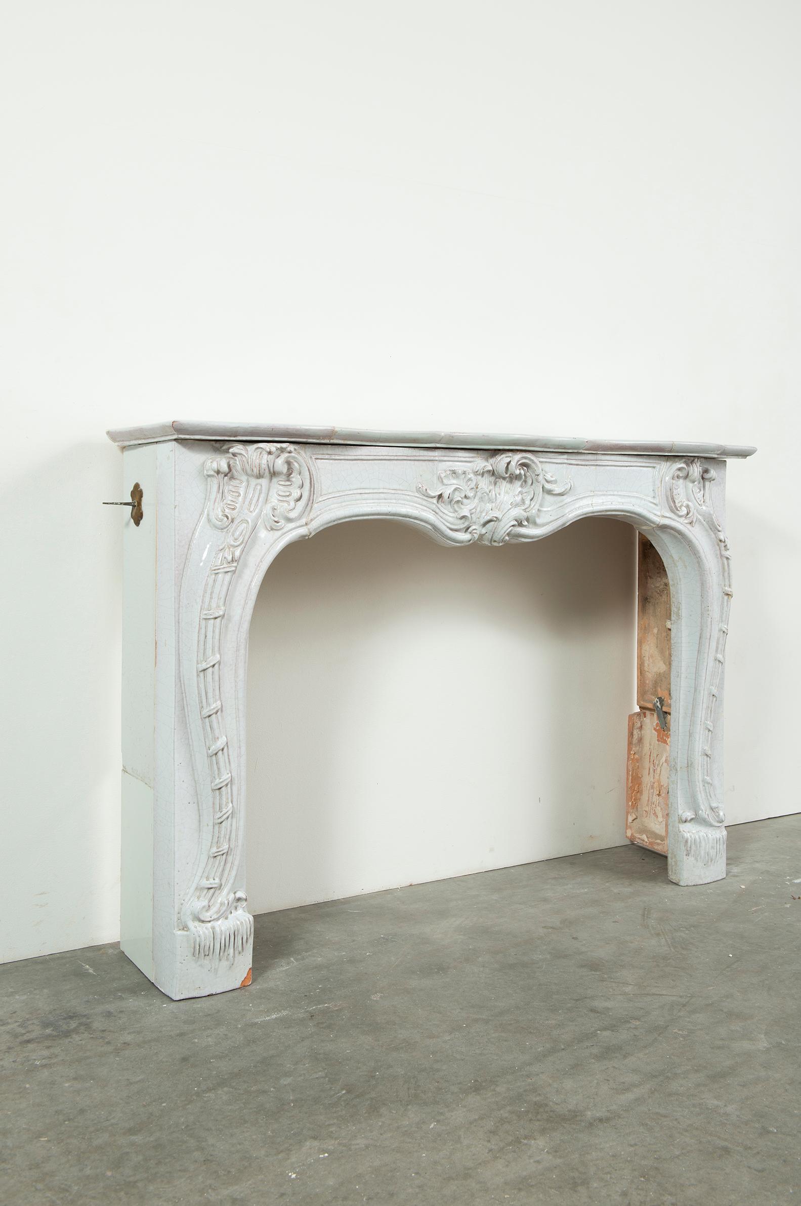 19th c. Porcelain French Rococo Fireplace For Sale 2