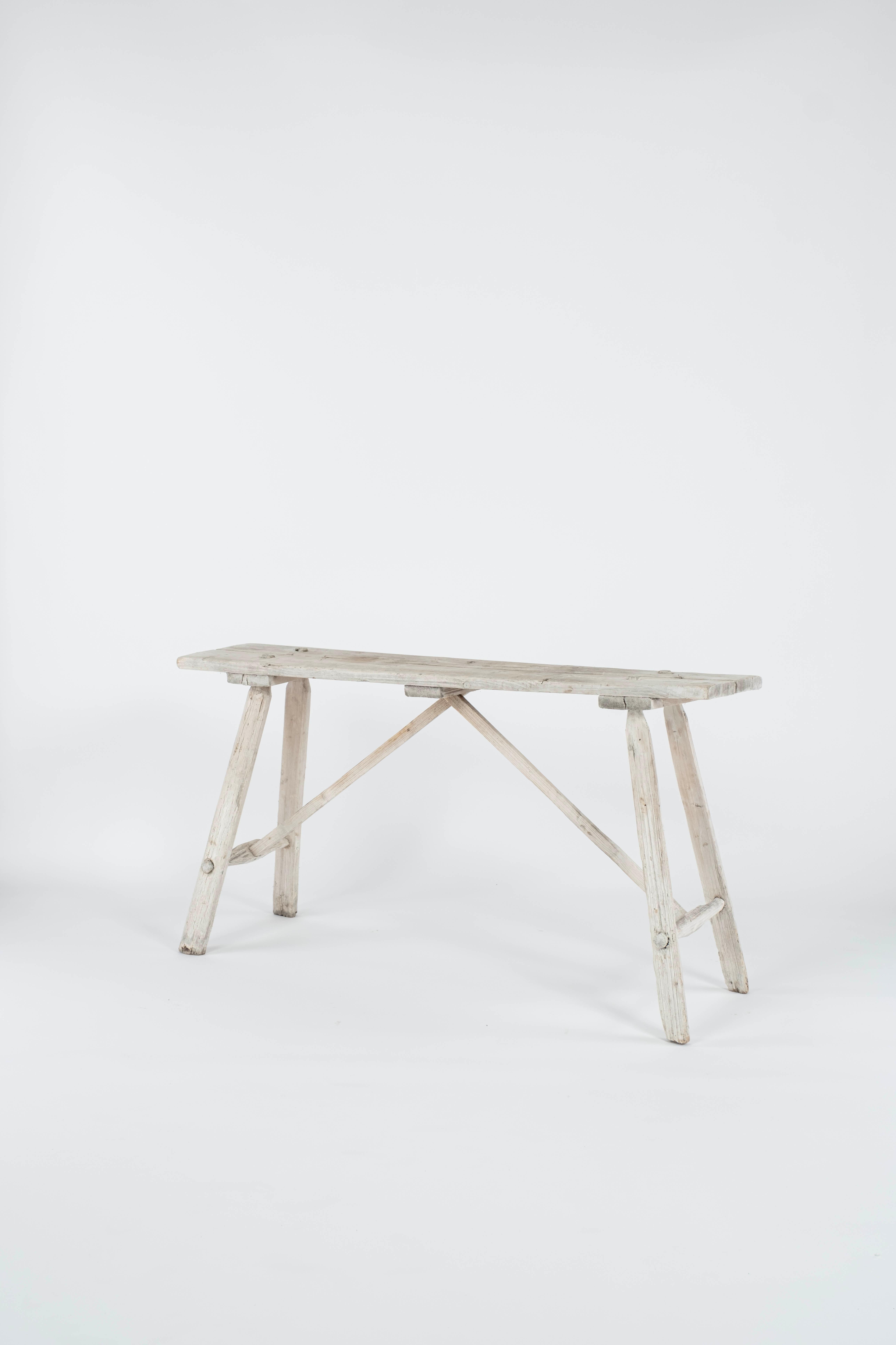 French laundry console table in bleached wood, used and solid condition with old restorations,