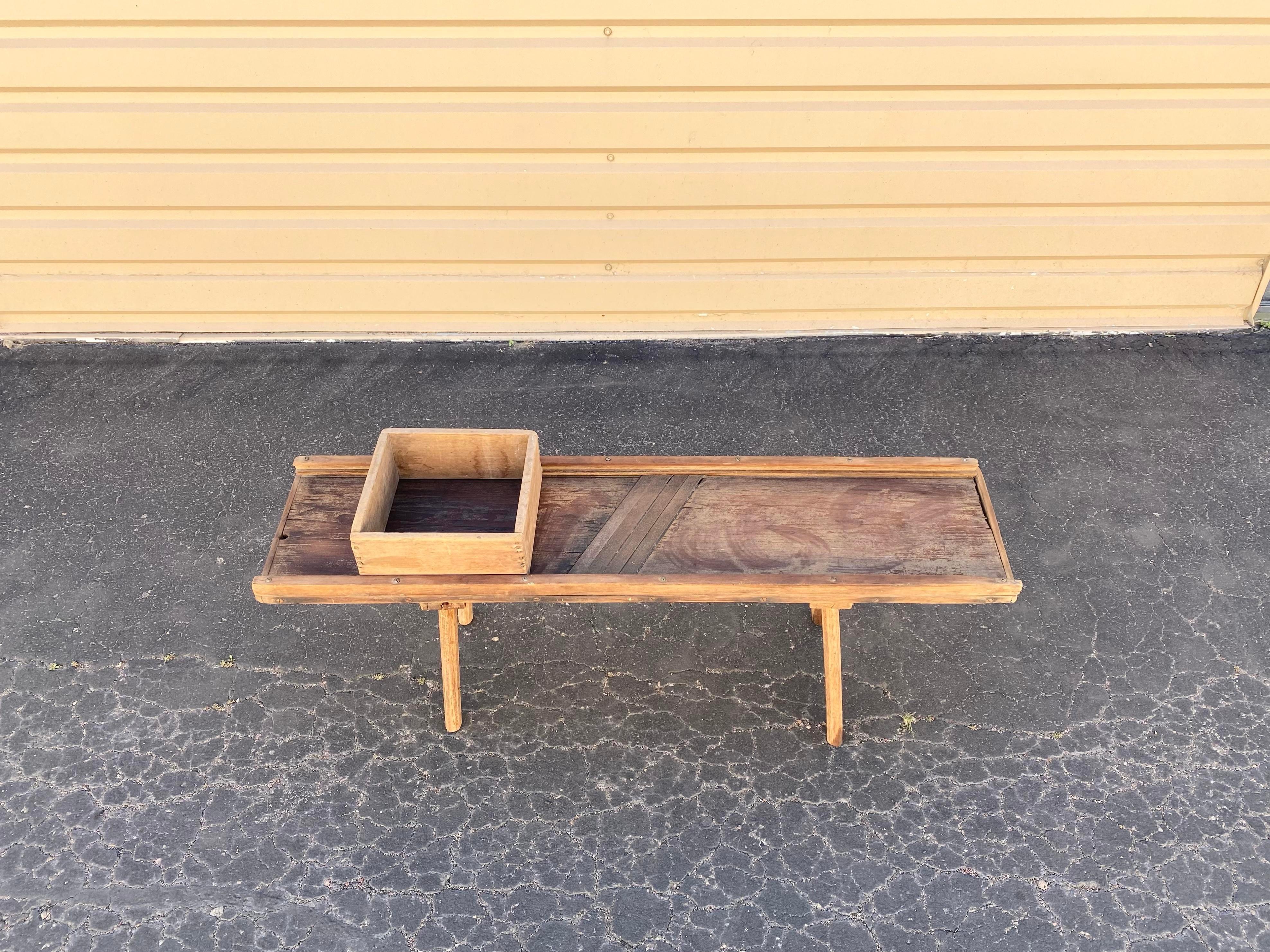 Console primitive Cutter Cabbage Cutter du 19ème siècle / Folk Art Abîmé - En vente à Round Top, TX