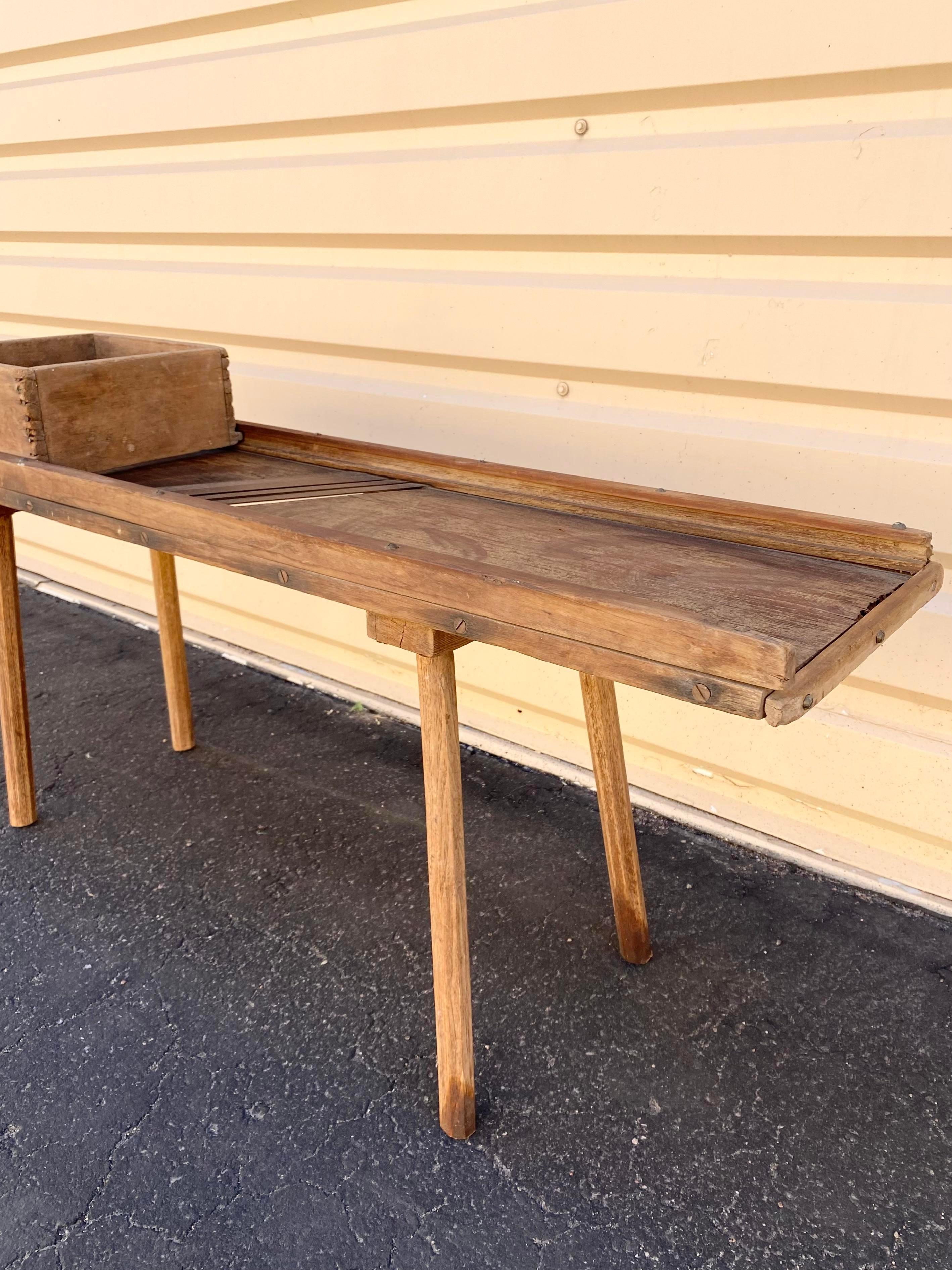 Acier Console primitive Cutter Cabbage Cutter du 19ème siècle / Folk Art en vente