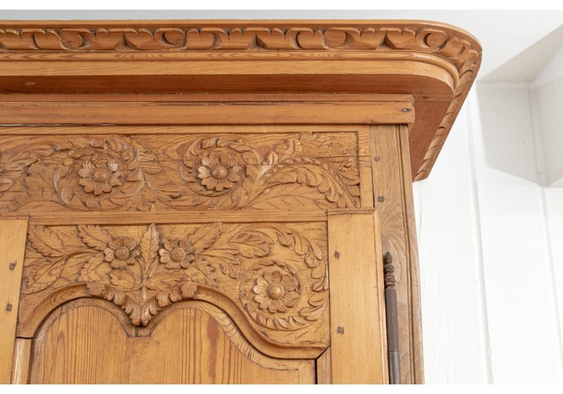 19th C. Provincial French  Pine Armoire/Cabinet For Sale 2