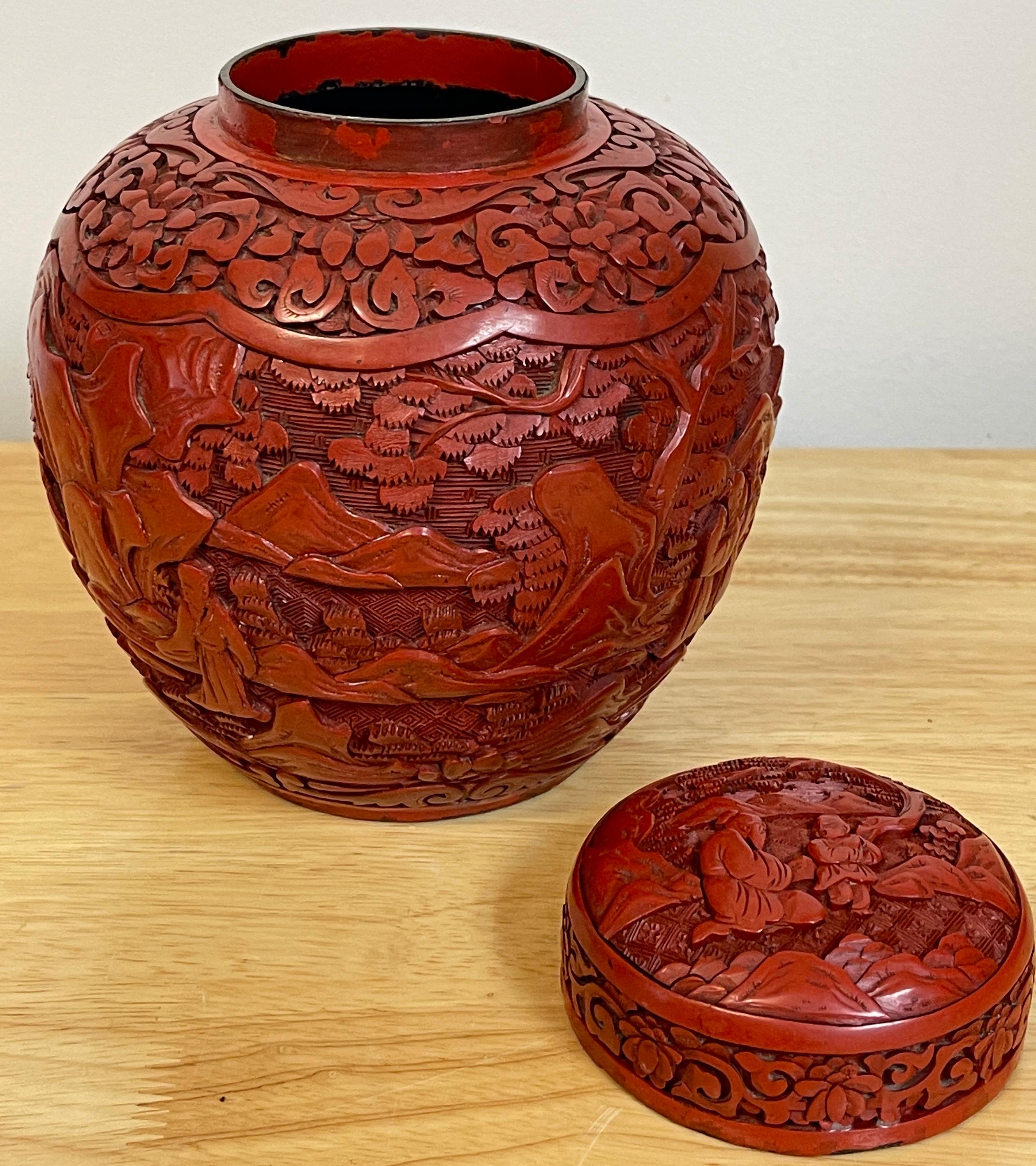 Post Qing Dynasty Cinnabar Ingwer Jar & Stand im Angebot 5