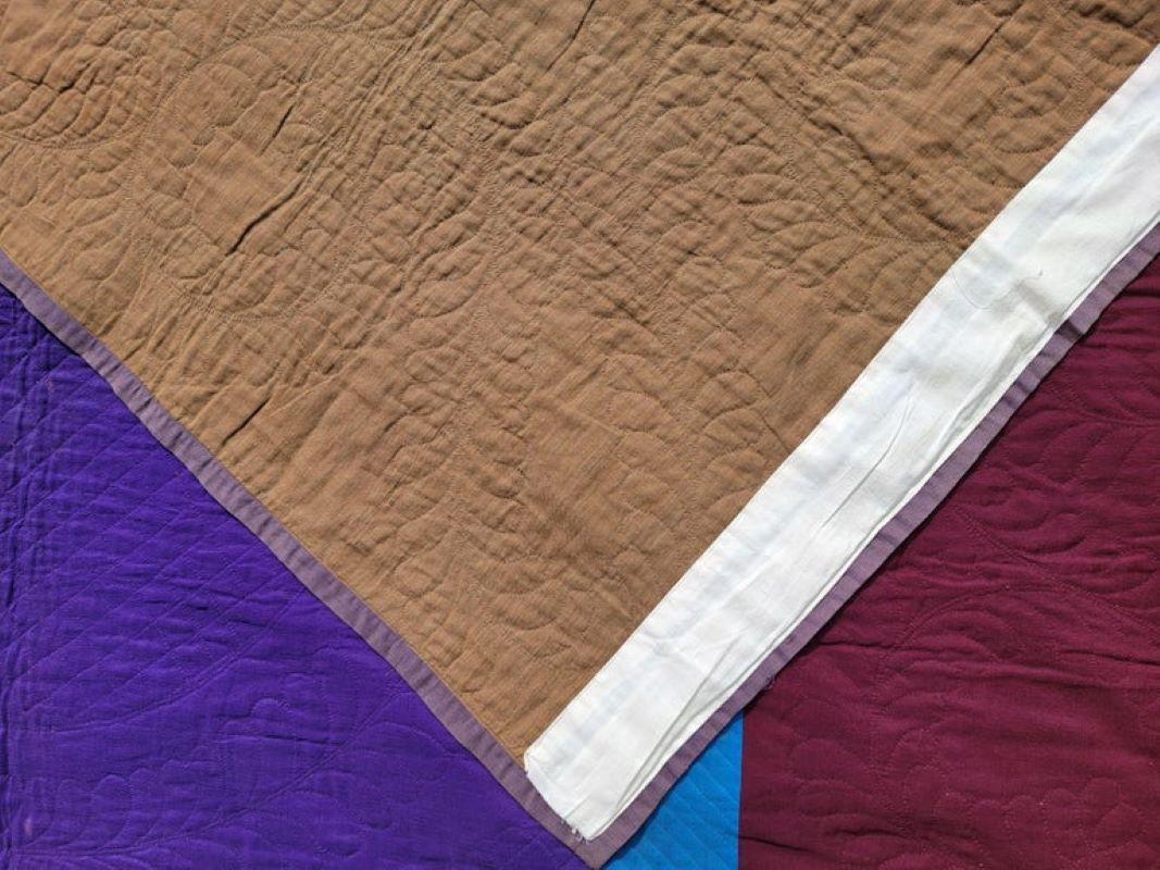 19. Jahrhundert Seltener Center Square Amish Lancaster, Pennsylvania Quilt (Handgefertigt) im Angebot