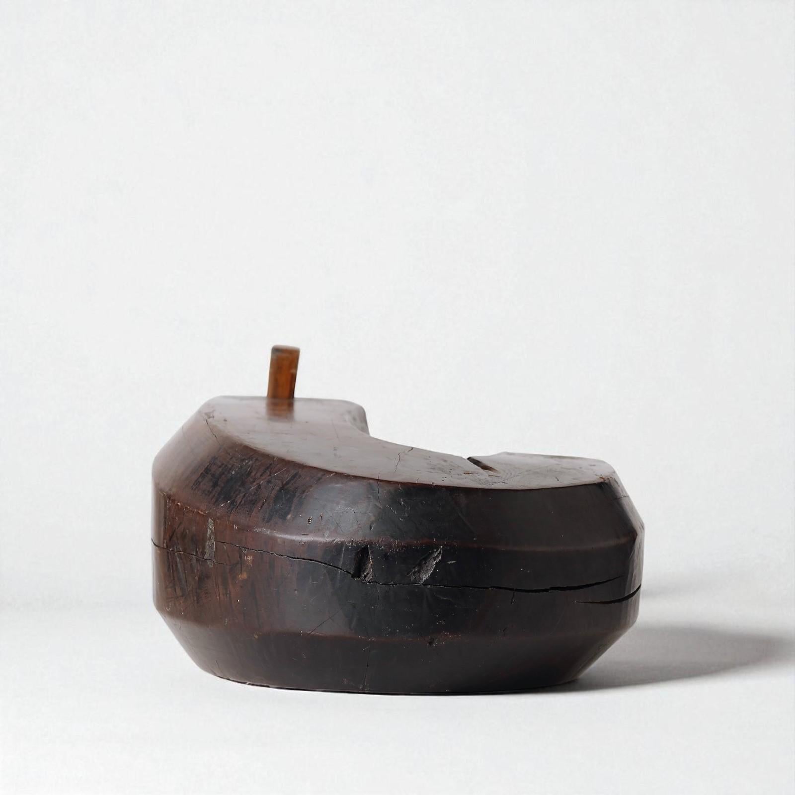 19th c  Rare folk brazier wooden hook. Edo-Meji period For Sale 8