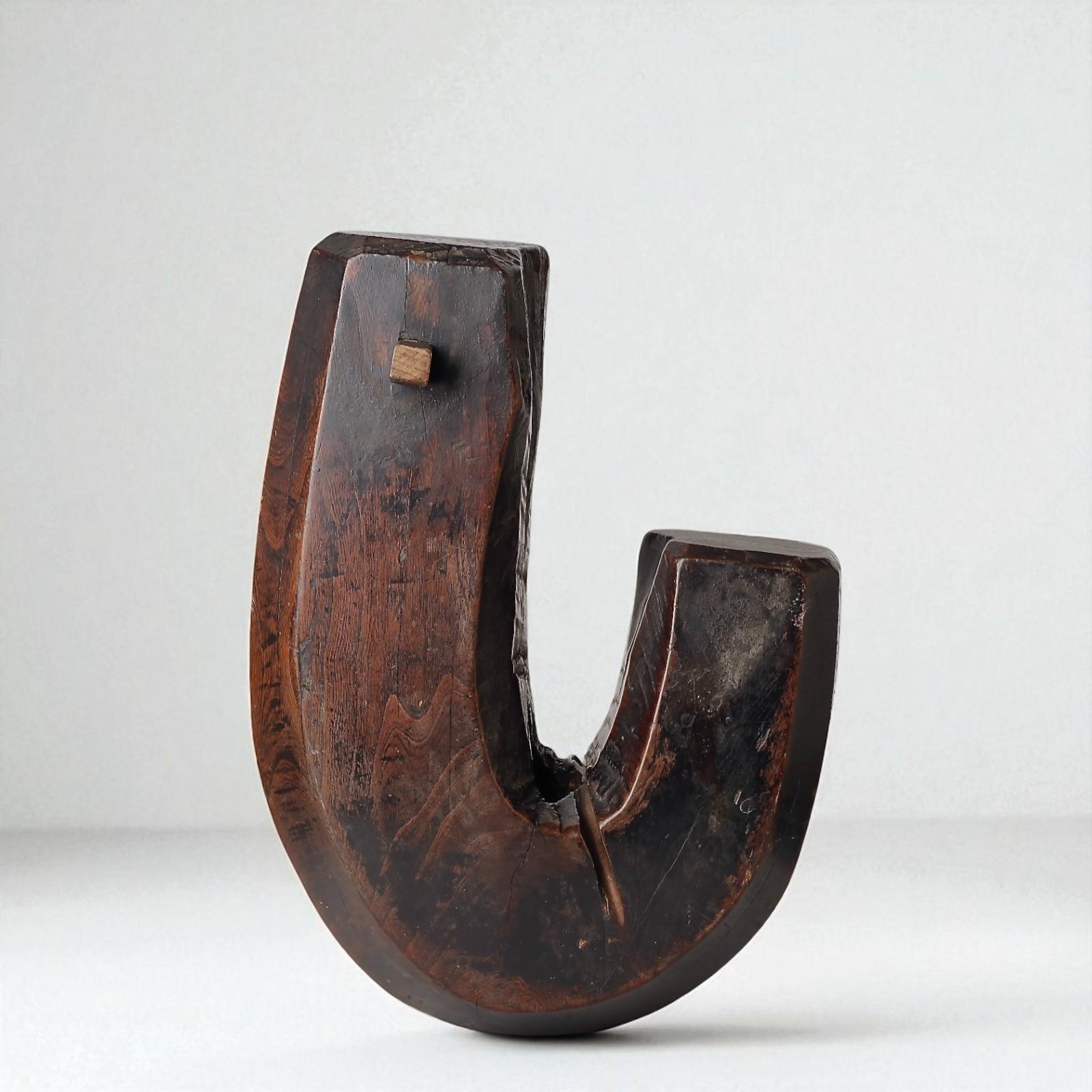 19th c  Rare folk brazier wooden hook. Edo-Meji period For Sale 2
