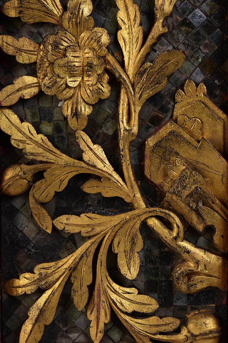 19th C., Rattanakosin, A Set of Antique Thai Wood Carving Panels with Flower For Sale 6