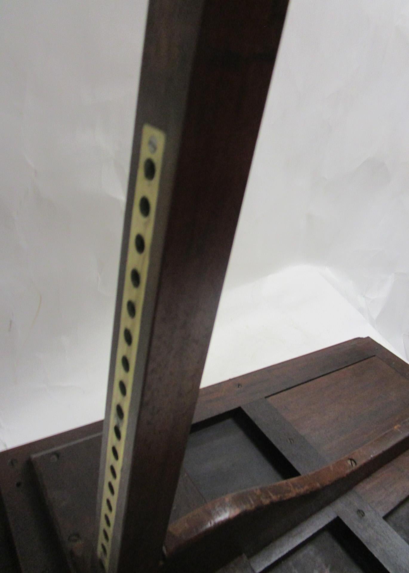 Regency Table à écrire réglable en acajou de style Régence anglaise du 19ème siècle en vente
