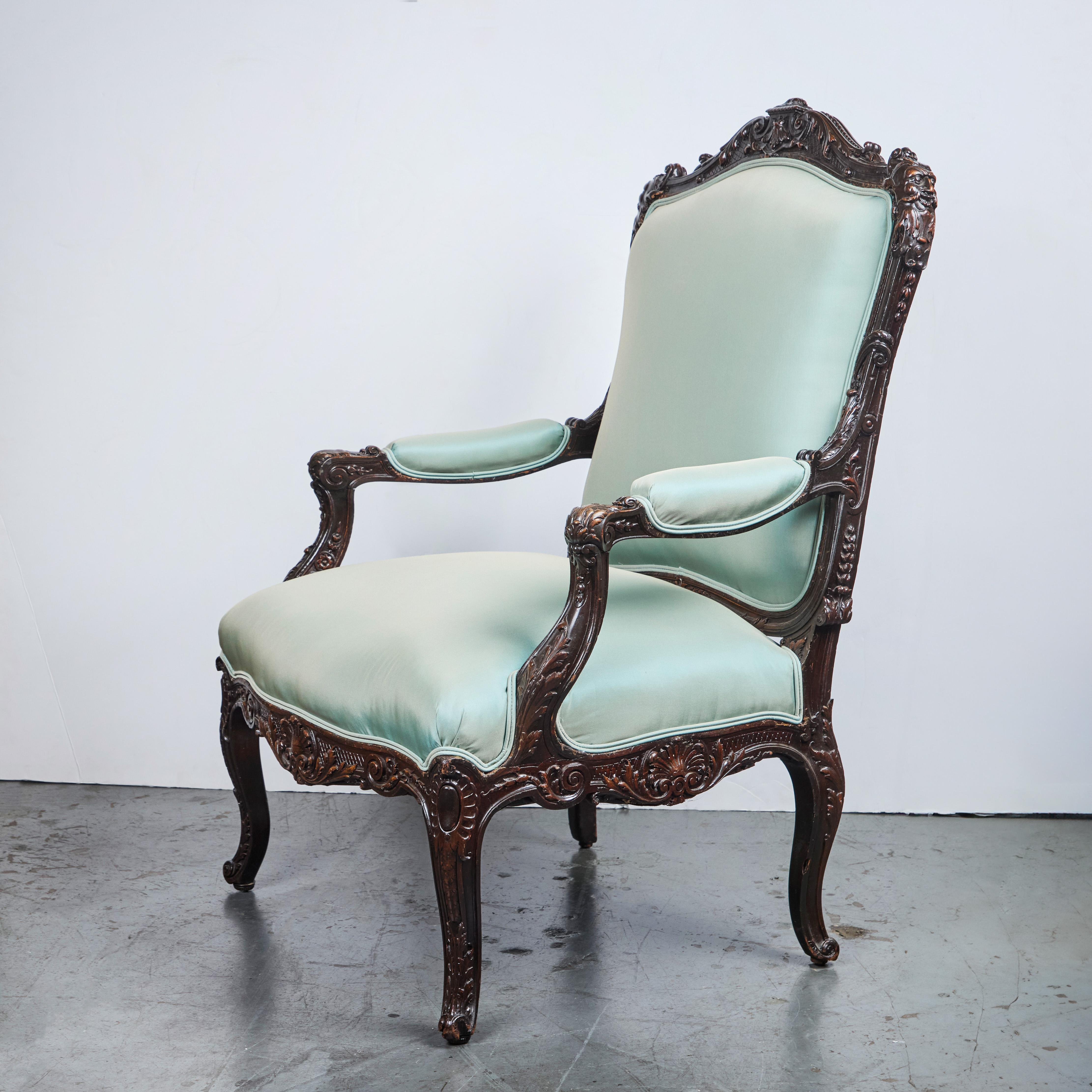 renaissance style chair