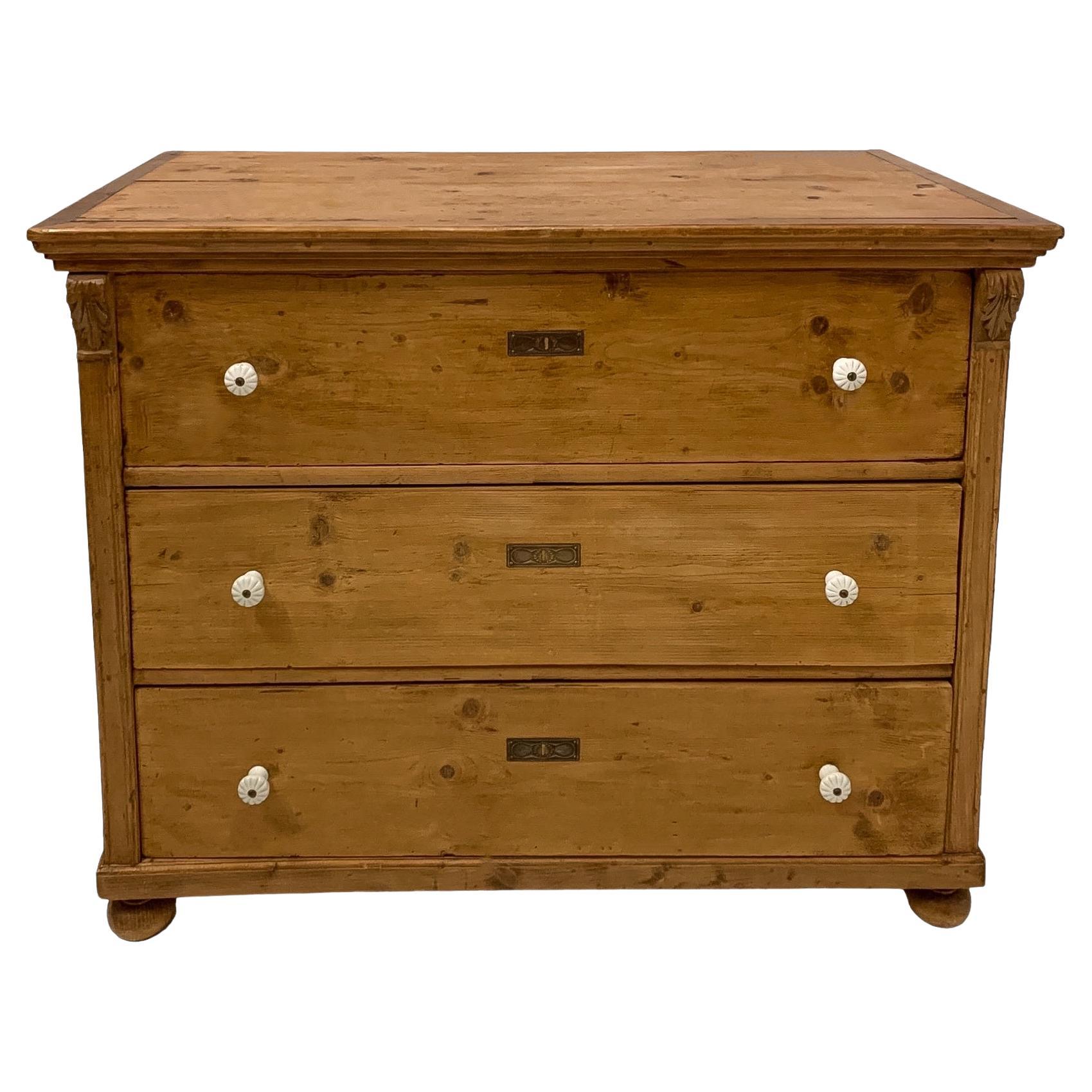 19th-C. Rustic English Country Pine Chest / Commode W / Porcelain Knobs For Sale