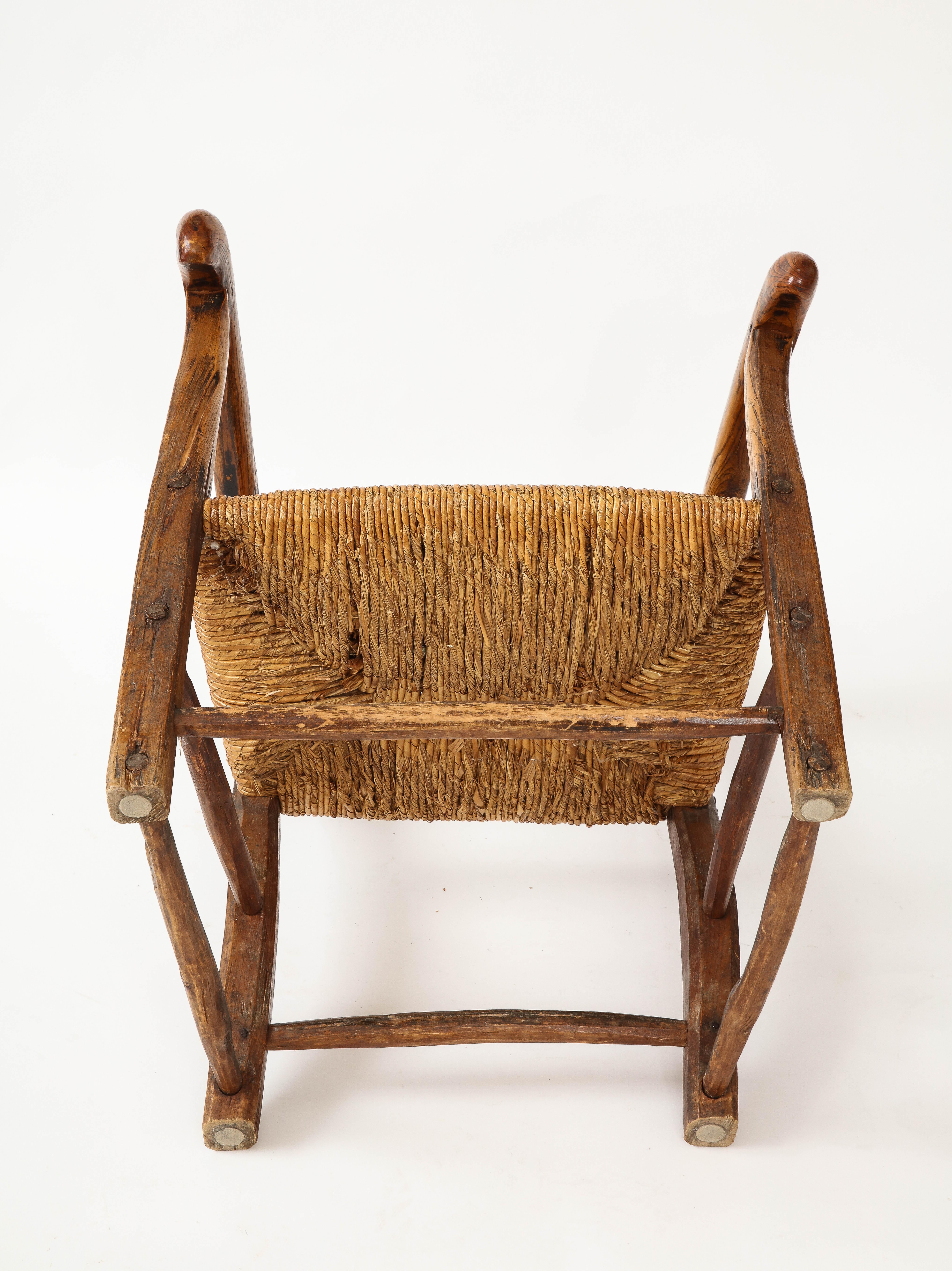 Chaise française rustique du 19ème siècle avec assise en paille en vente 7