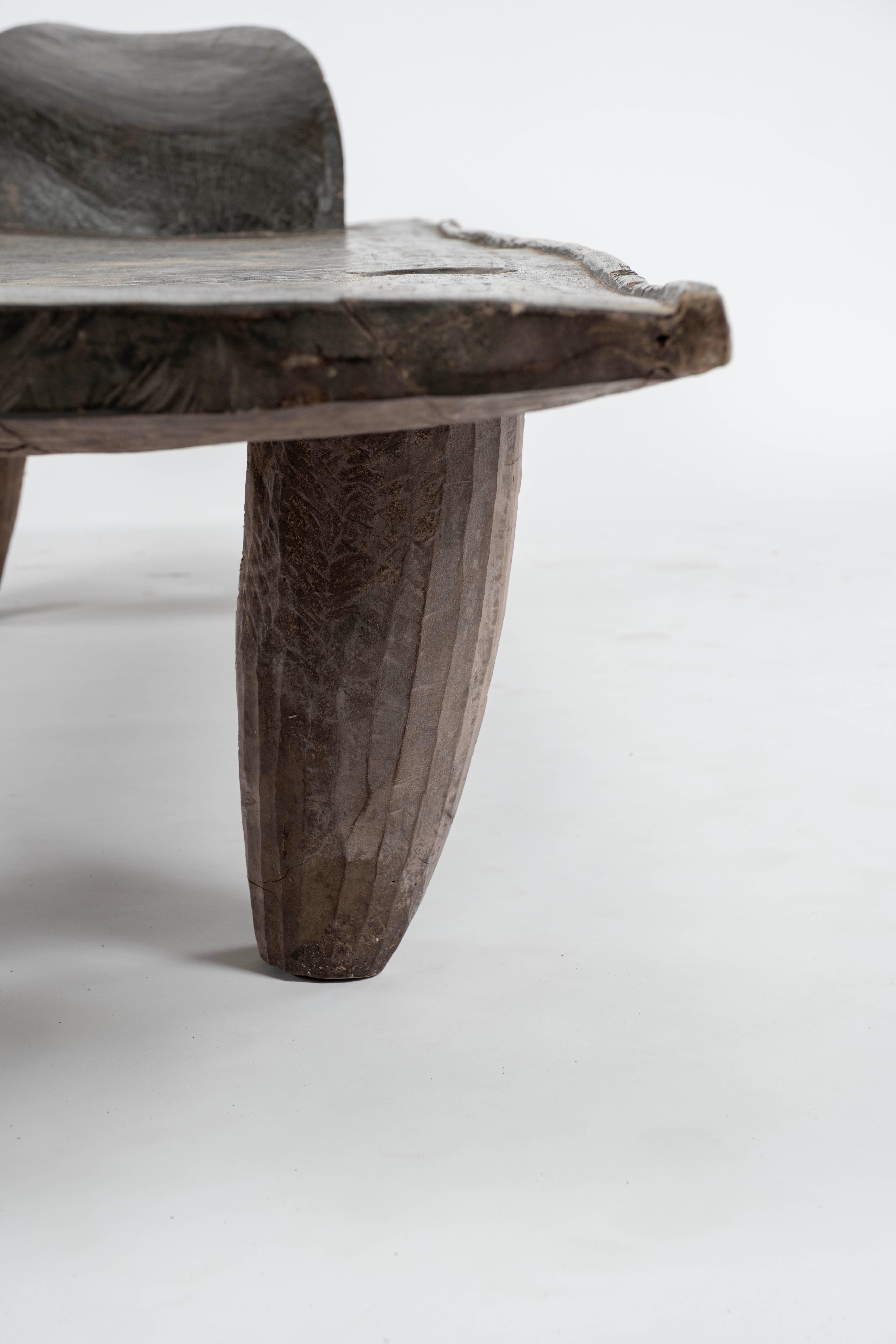 A.I.C., table basse de lit Senufo du 19e siècle en vente 9