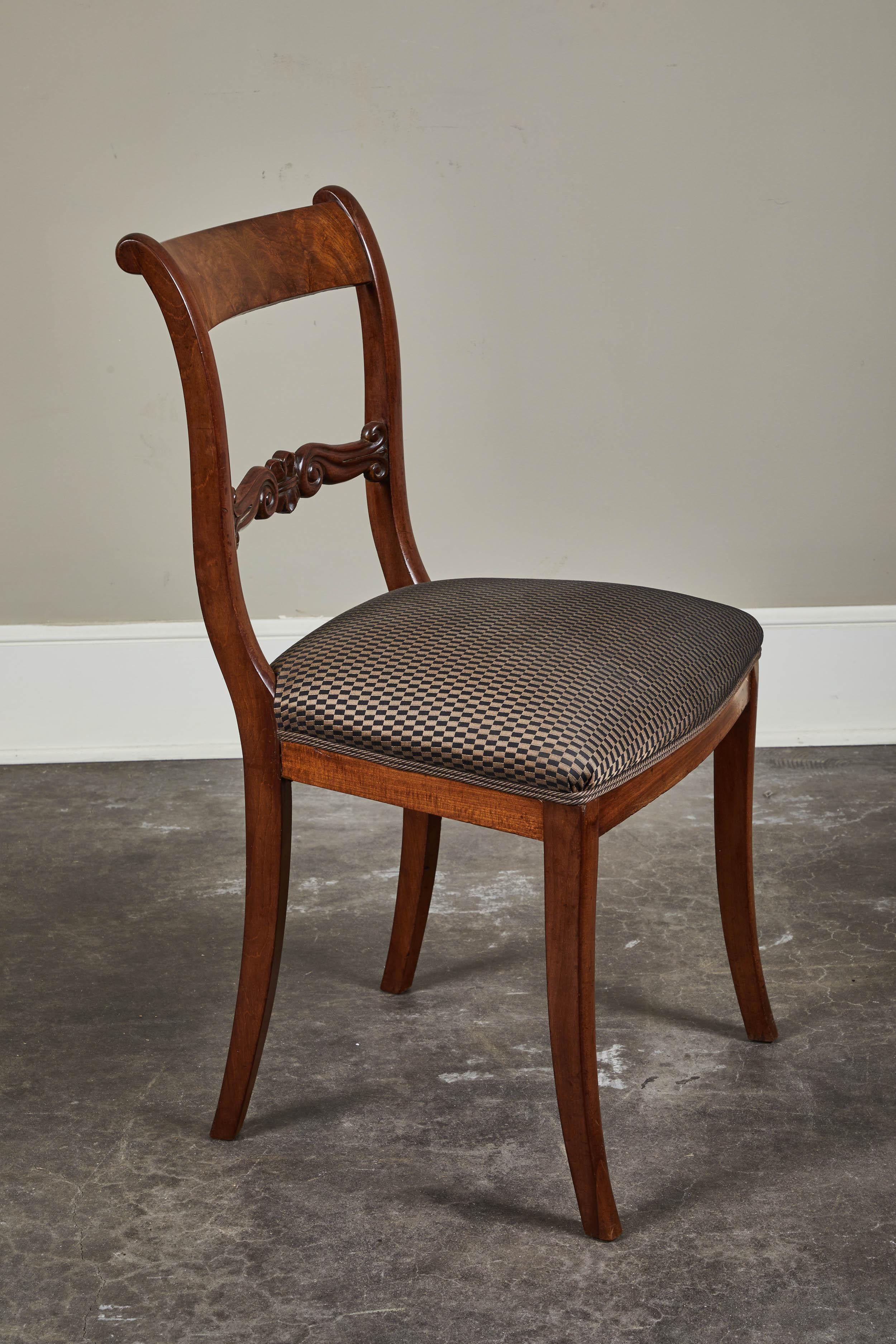 19th Century Set of 6 English Mahogany Dining Chairs In Good Condition In Pasadena, CA