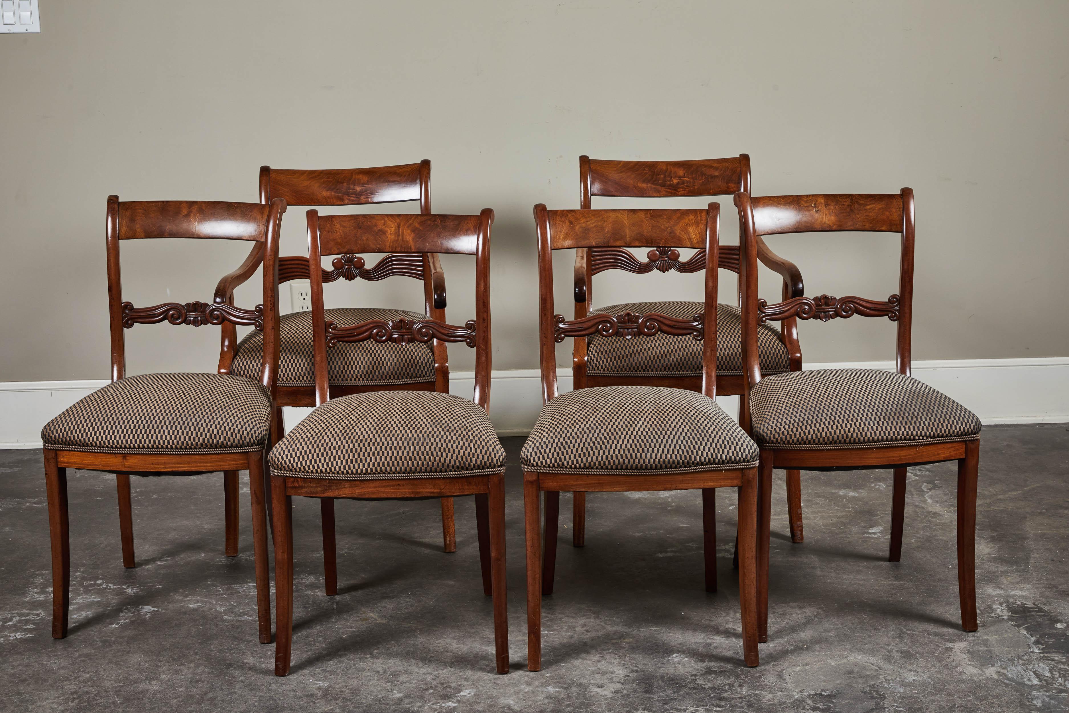 19th Century Set of 6 English Mahogany Dining Chairs 4